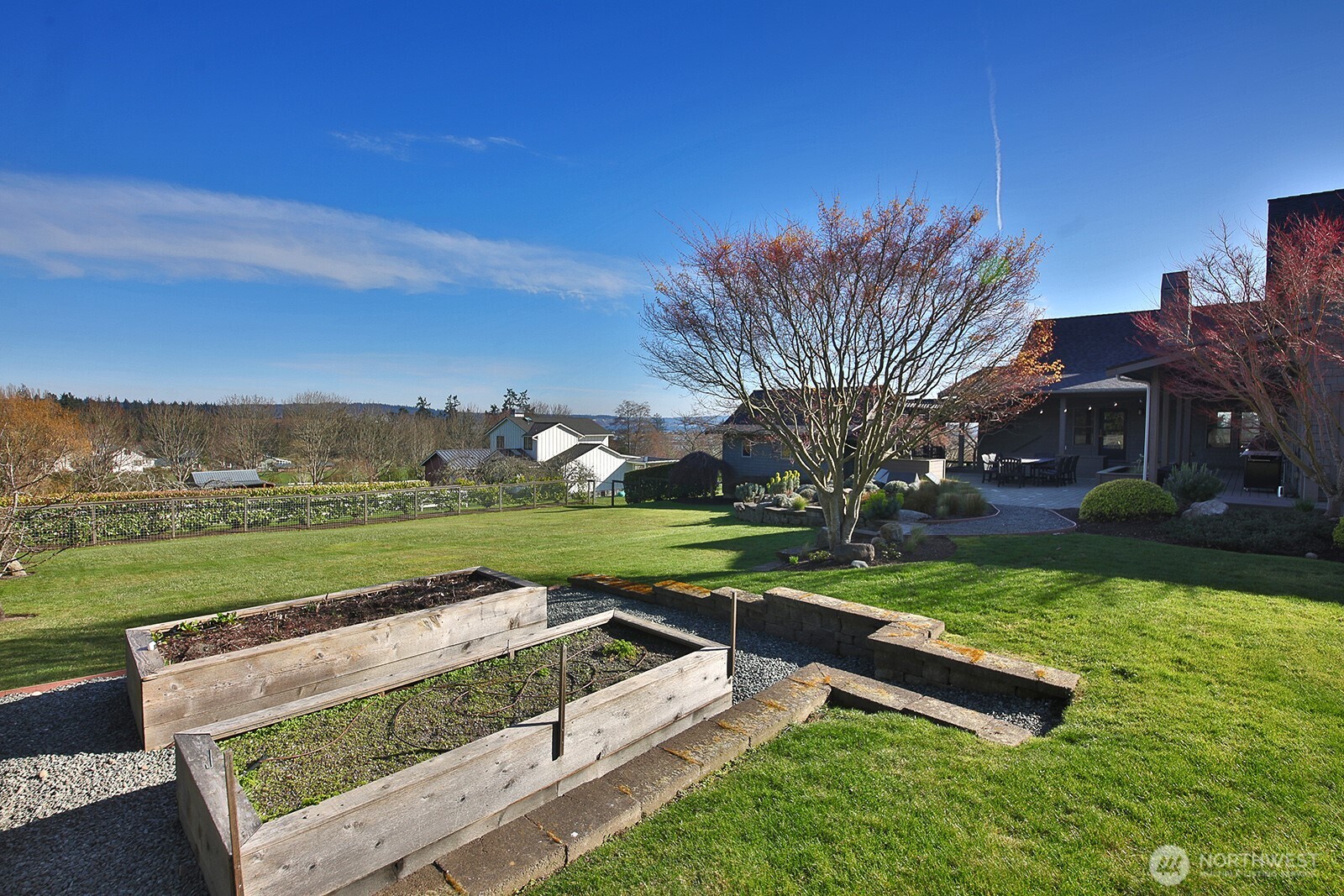 1975 Hillvista Place