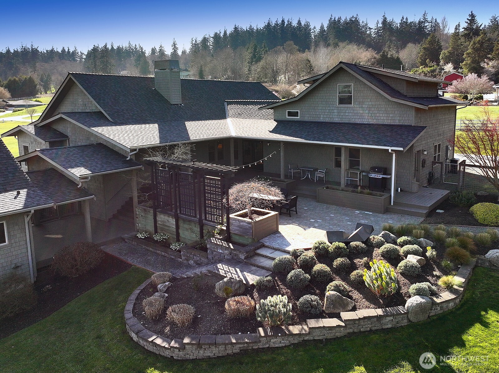 1975 Hillvista Place