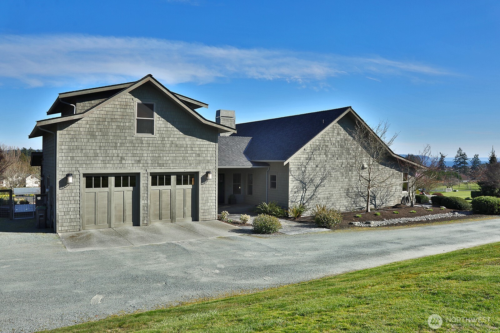 1975 Hillvista Place