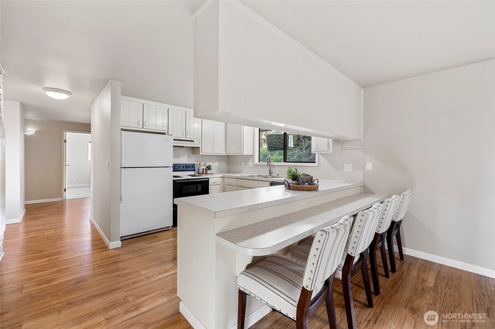 710 E Bay Front Lane