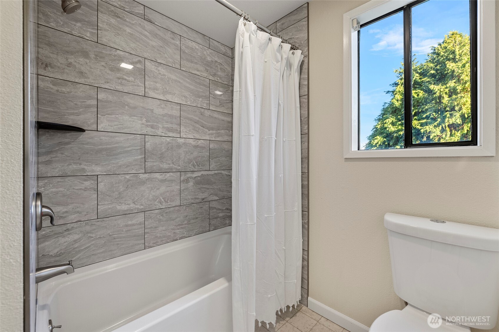 710 E Bay Front Lane