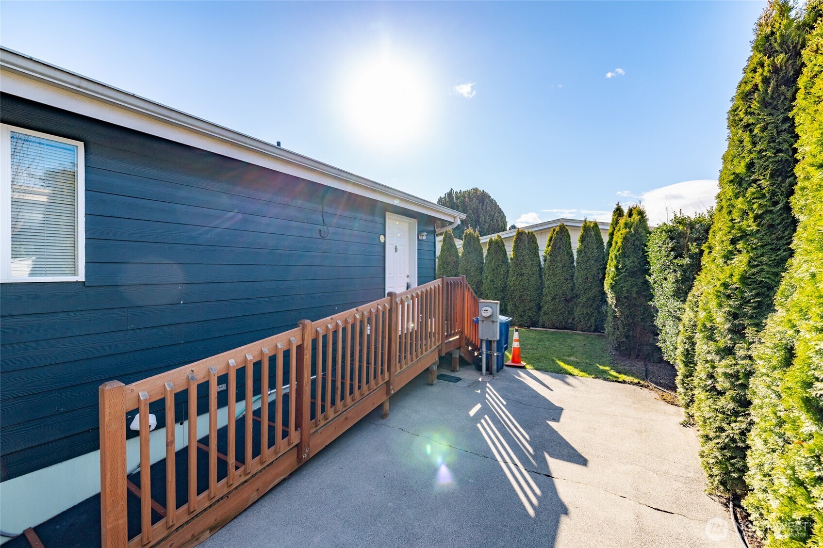 225 NE Ernst Street Unit: 73