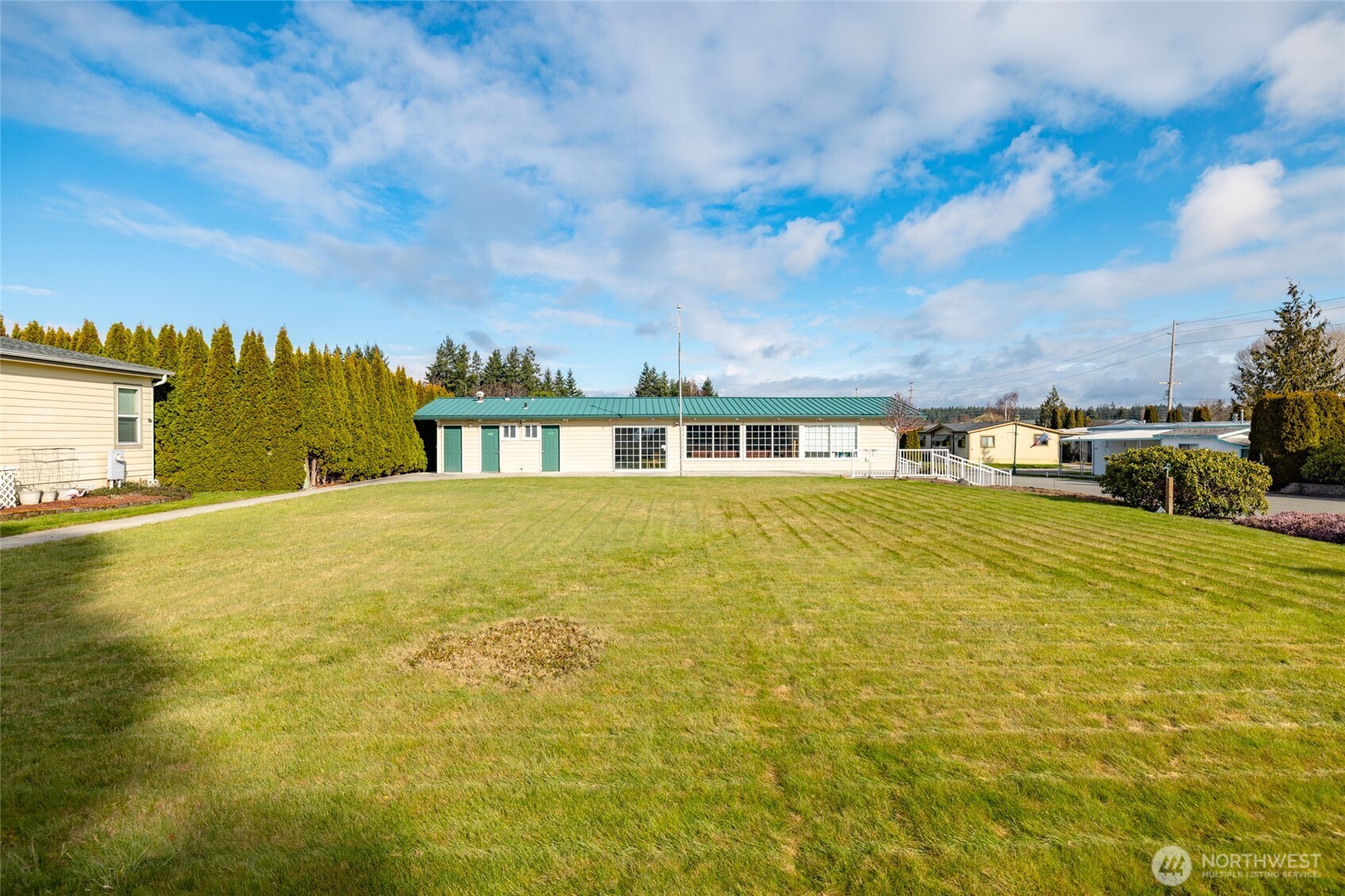 225 NE Ernst Street Unit: 73