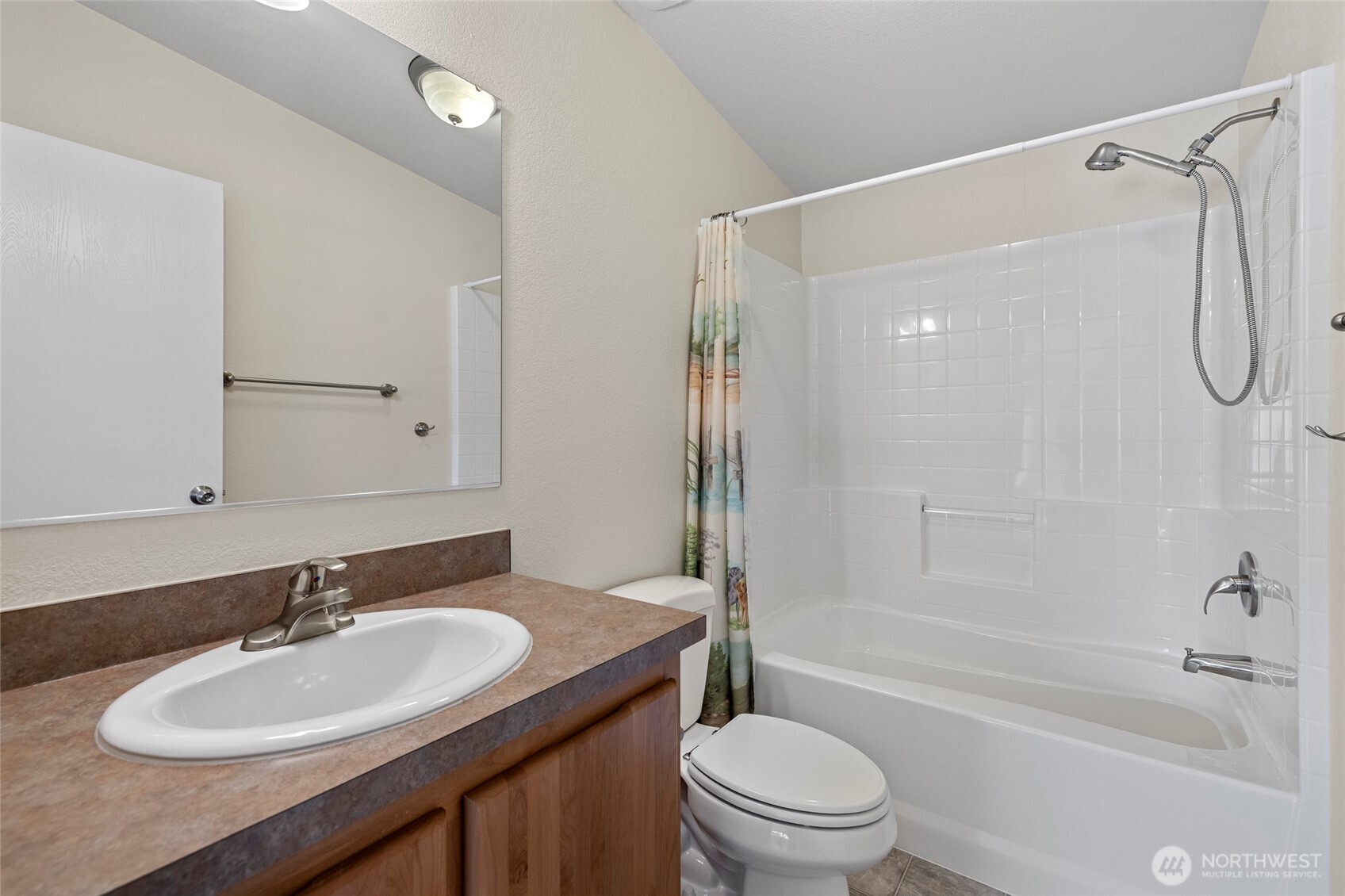 225 NE Ernst Street Unit: 73