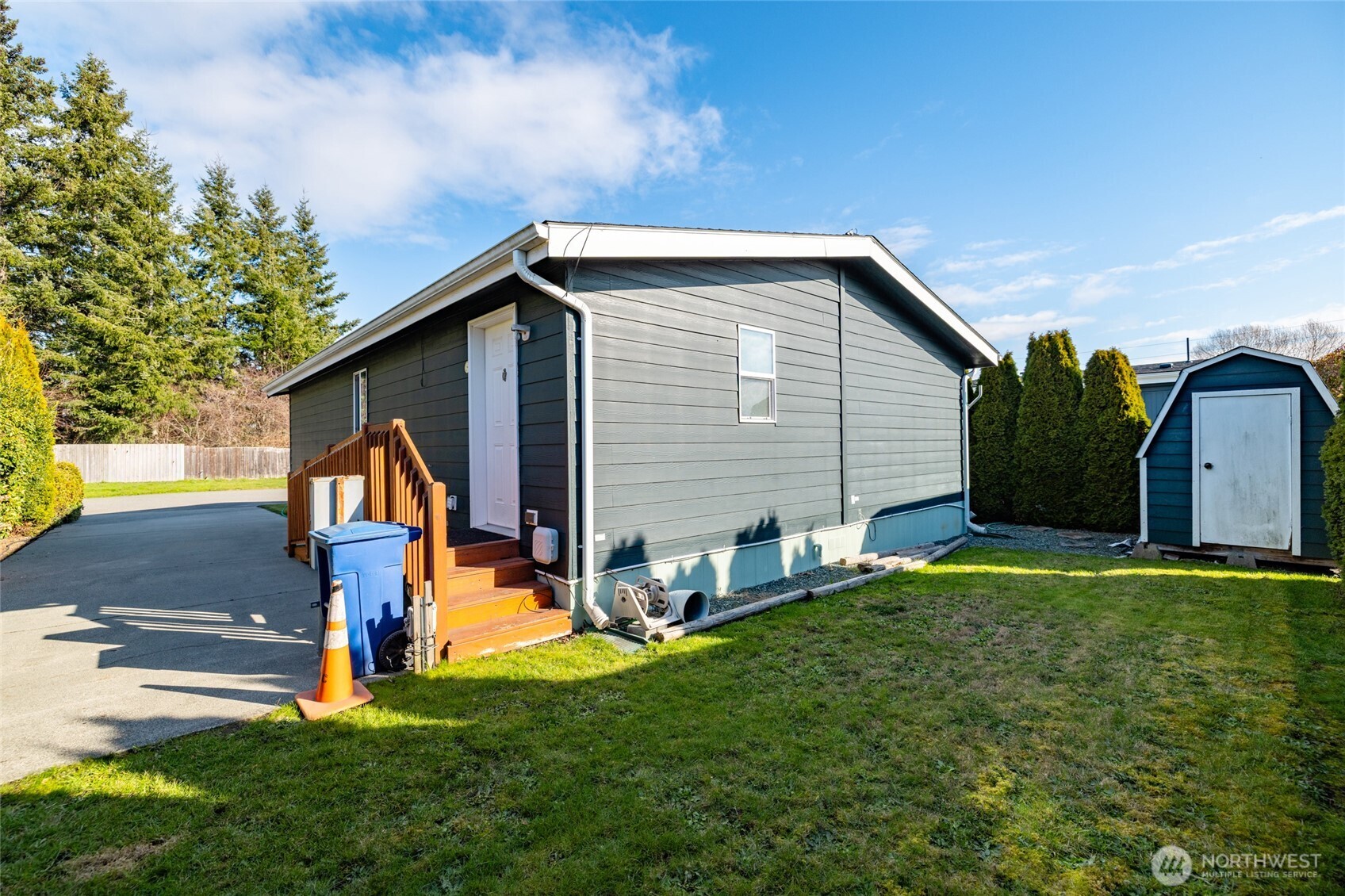 225 NE Ernst Street Unit: 73