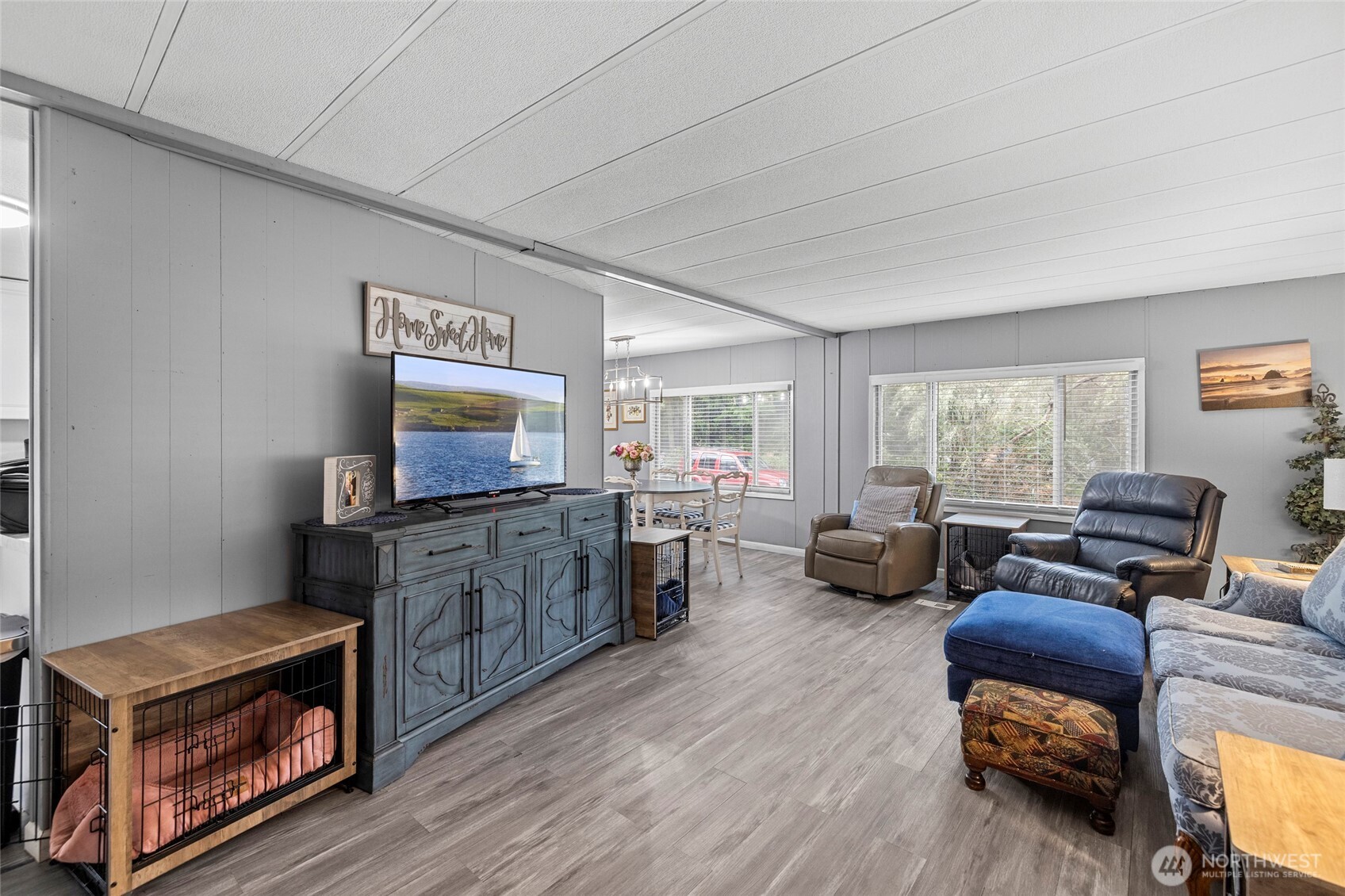 4565 Woodland Circle