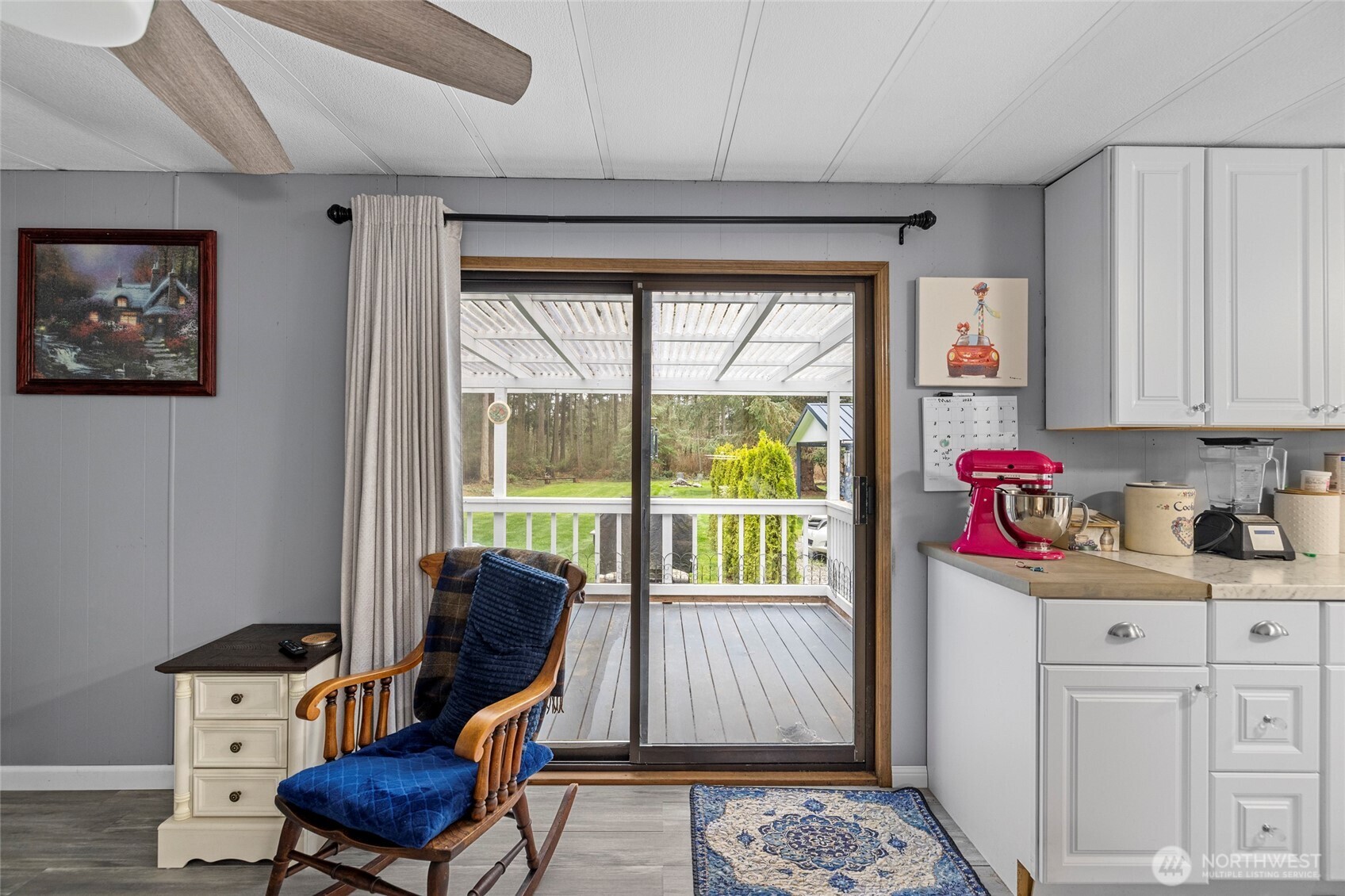 4565 Woodland Circle