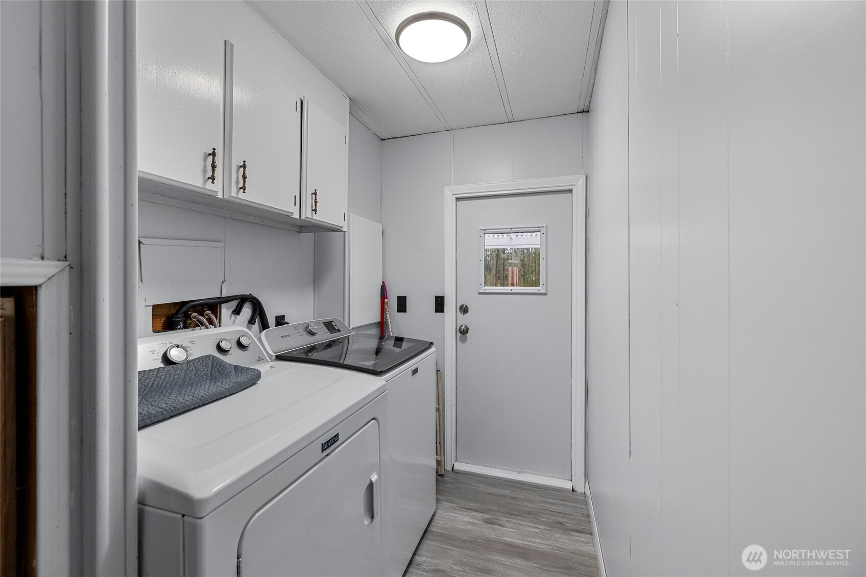 4565 Woodland Circle