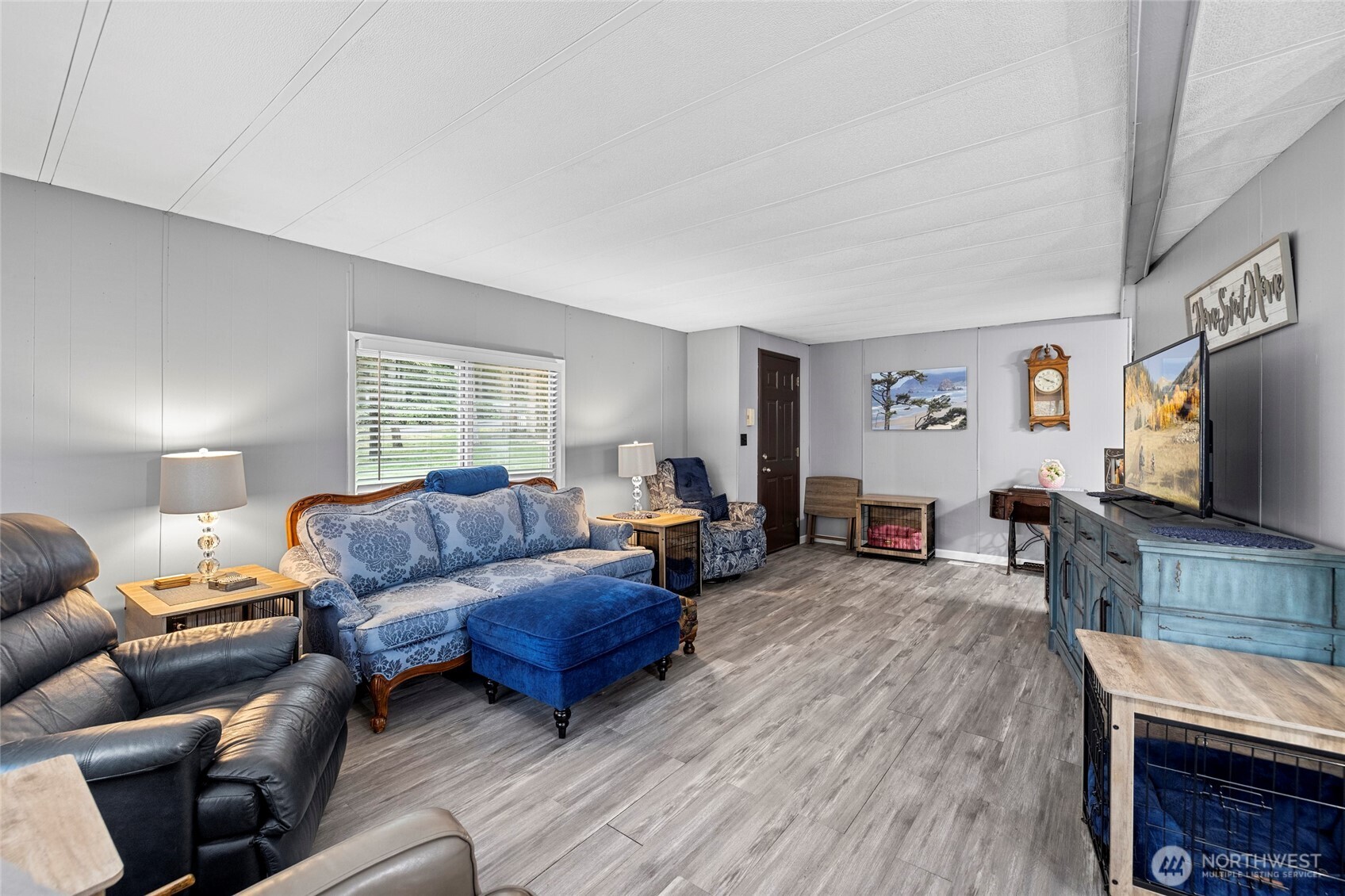 4565 Woodland Circle