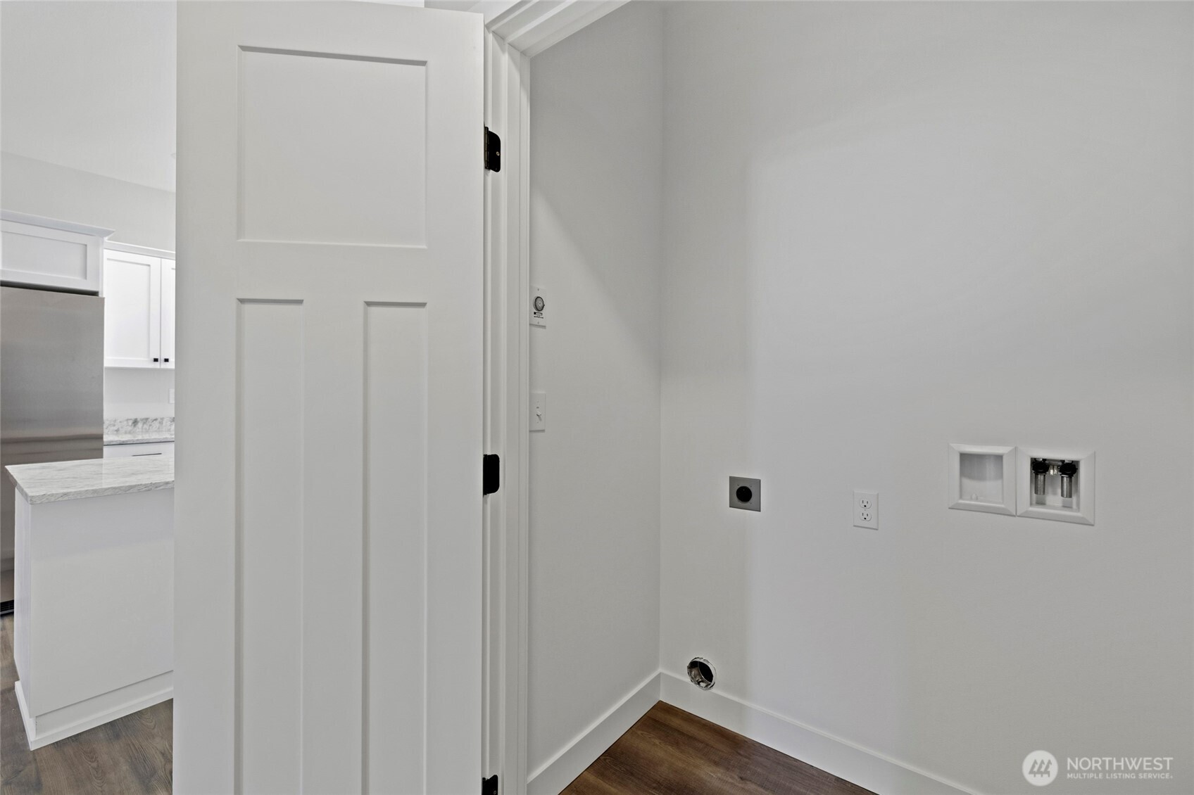 945 NW Heller Street Unit: C2