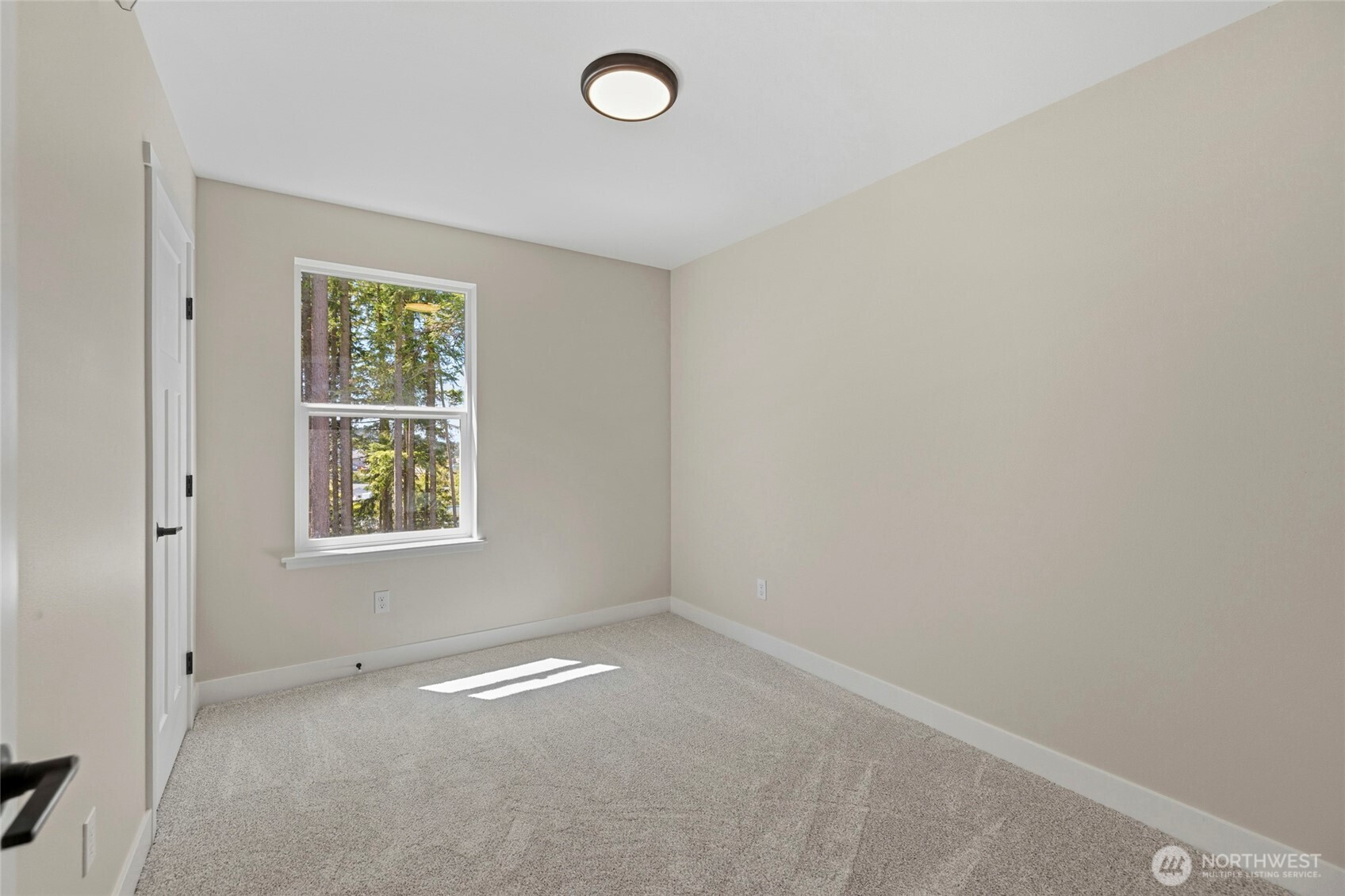 945 NW Heller Street Unit: C2