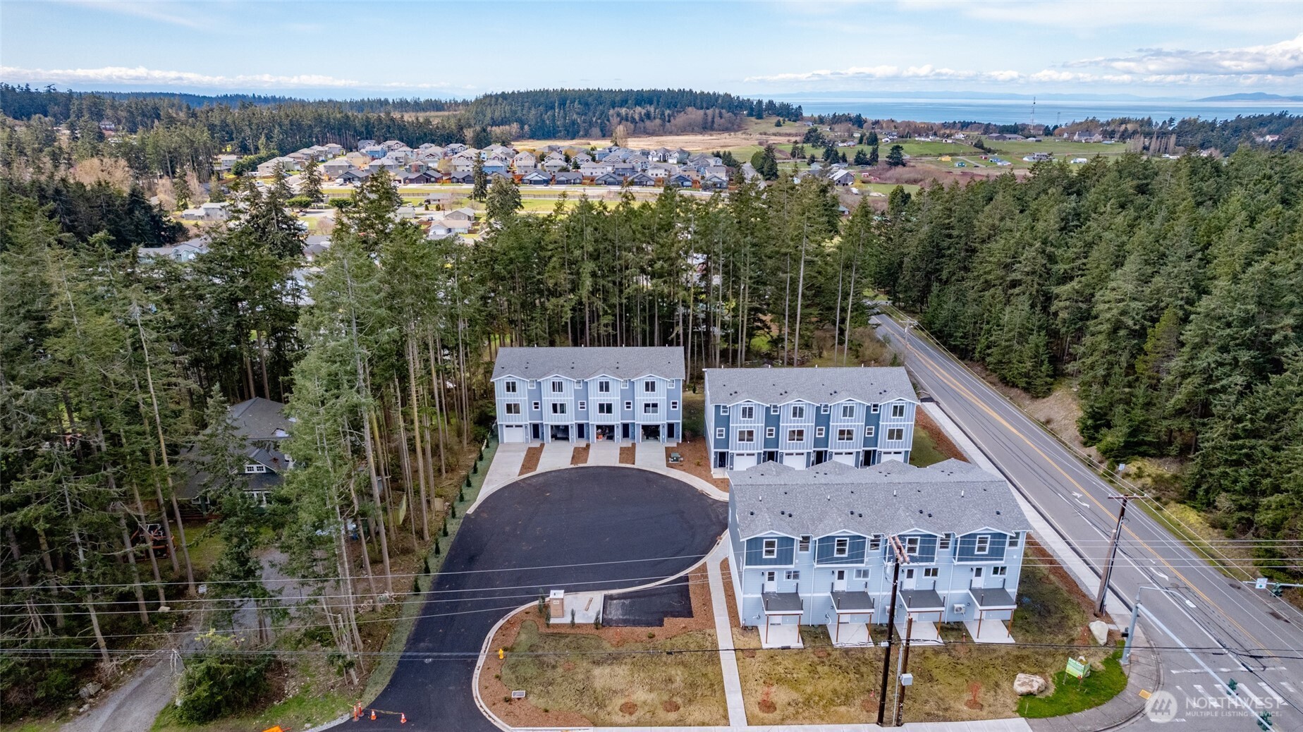 945 NW Heller Street Unit: C2