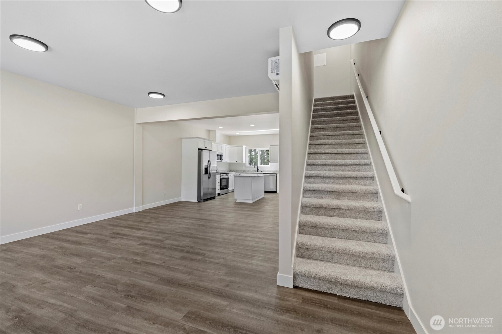 945 NW Heller Street Unit: C2
