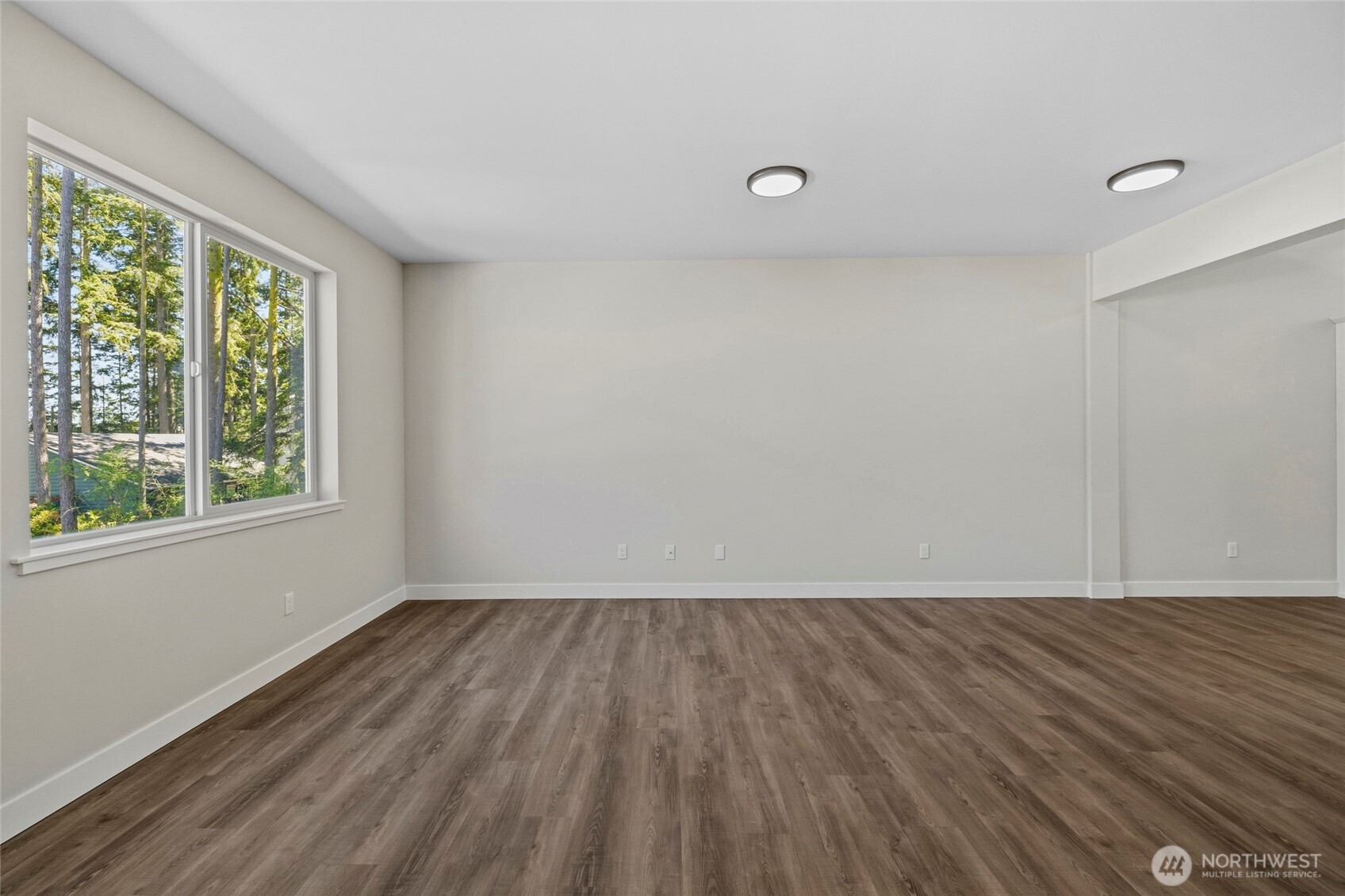 945 NW Heller Street Unit: C2