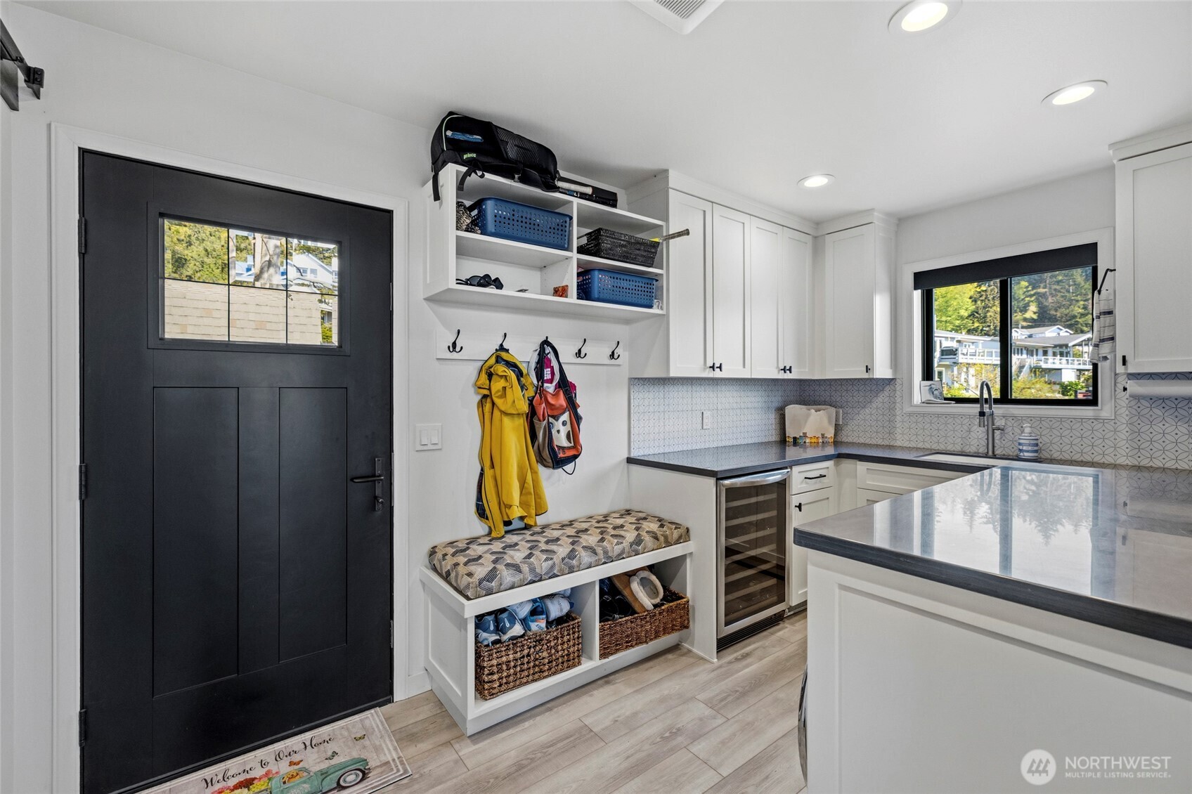 8177 Cultus Dr