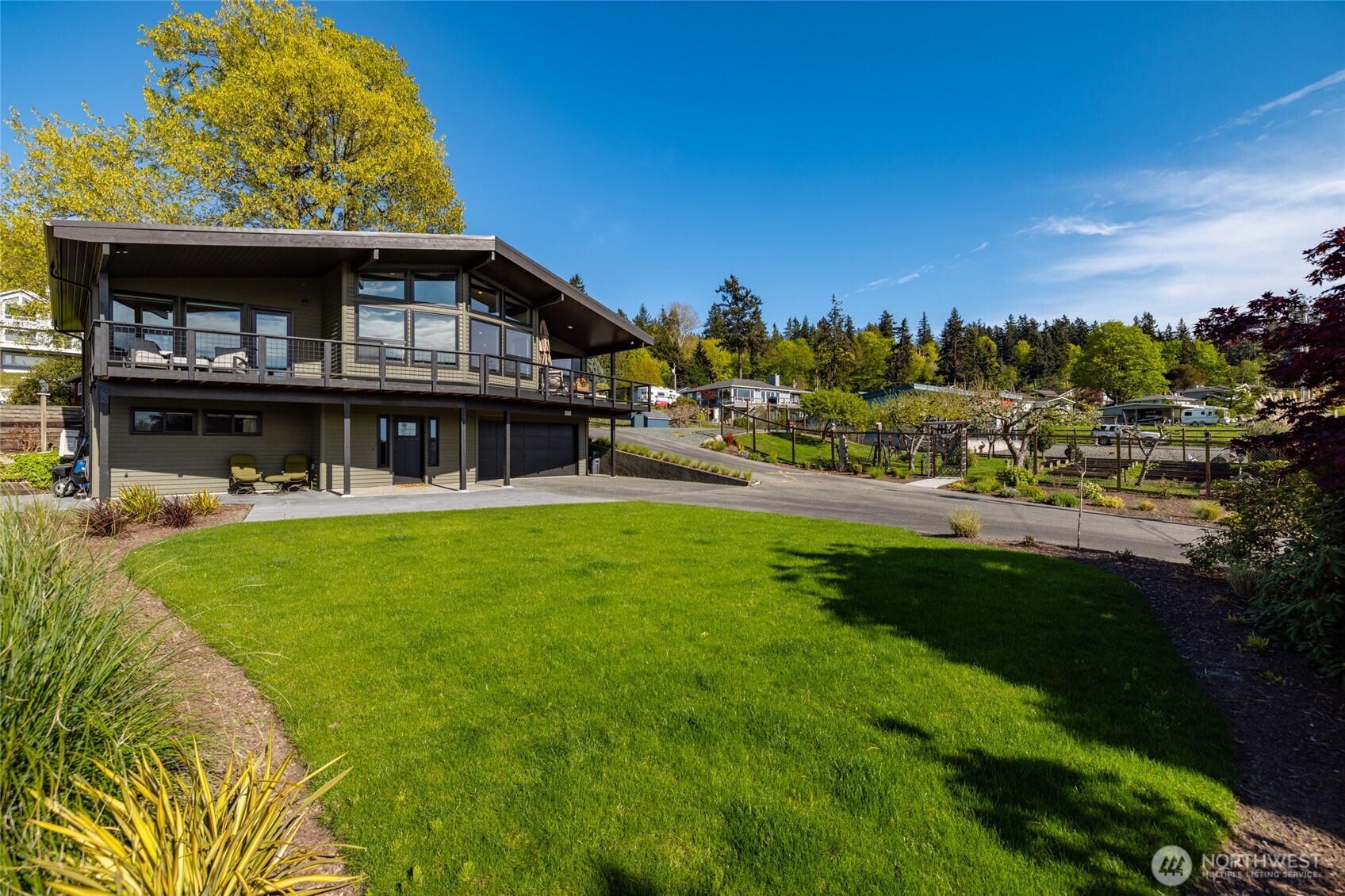8177 Cultus Dr