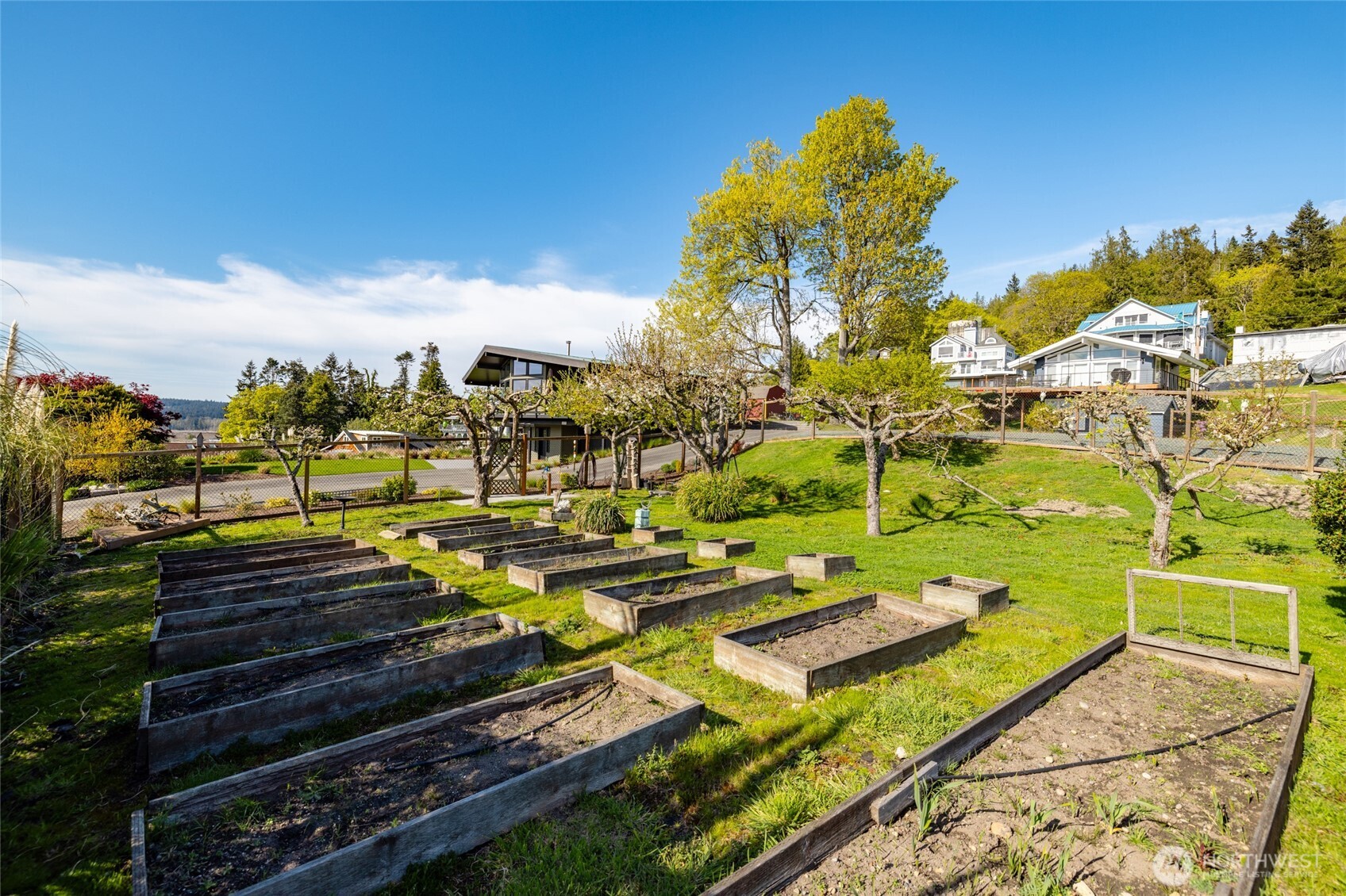 8177 Cultus Dr