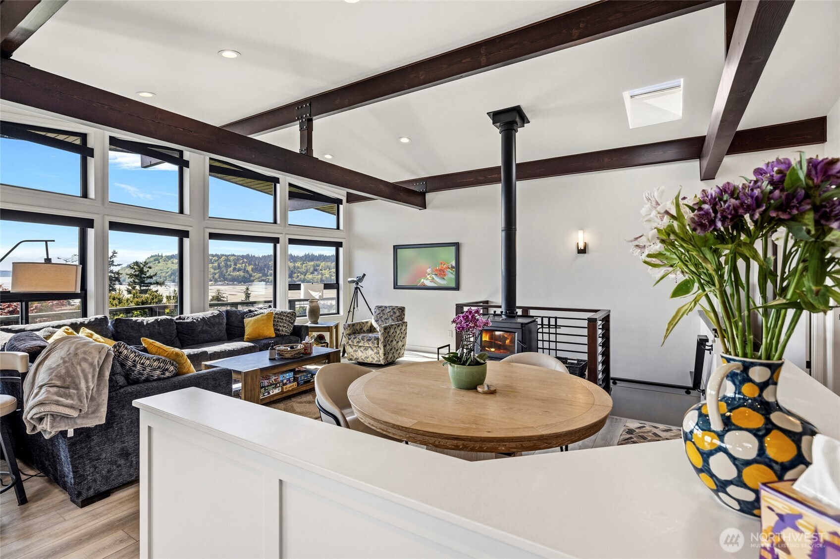 8177 Cultus Dr