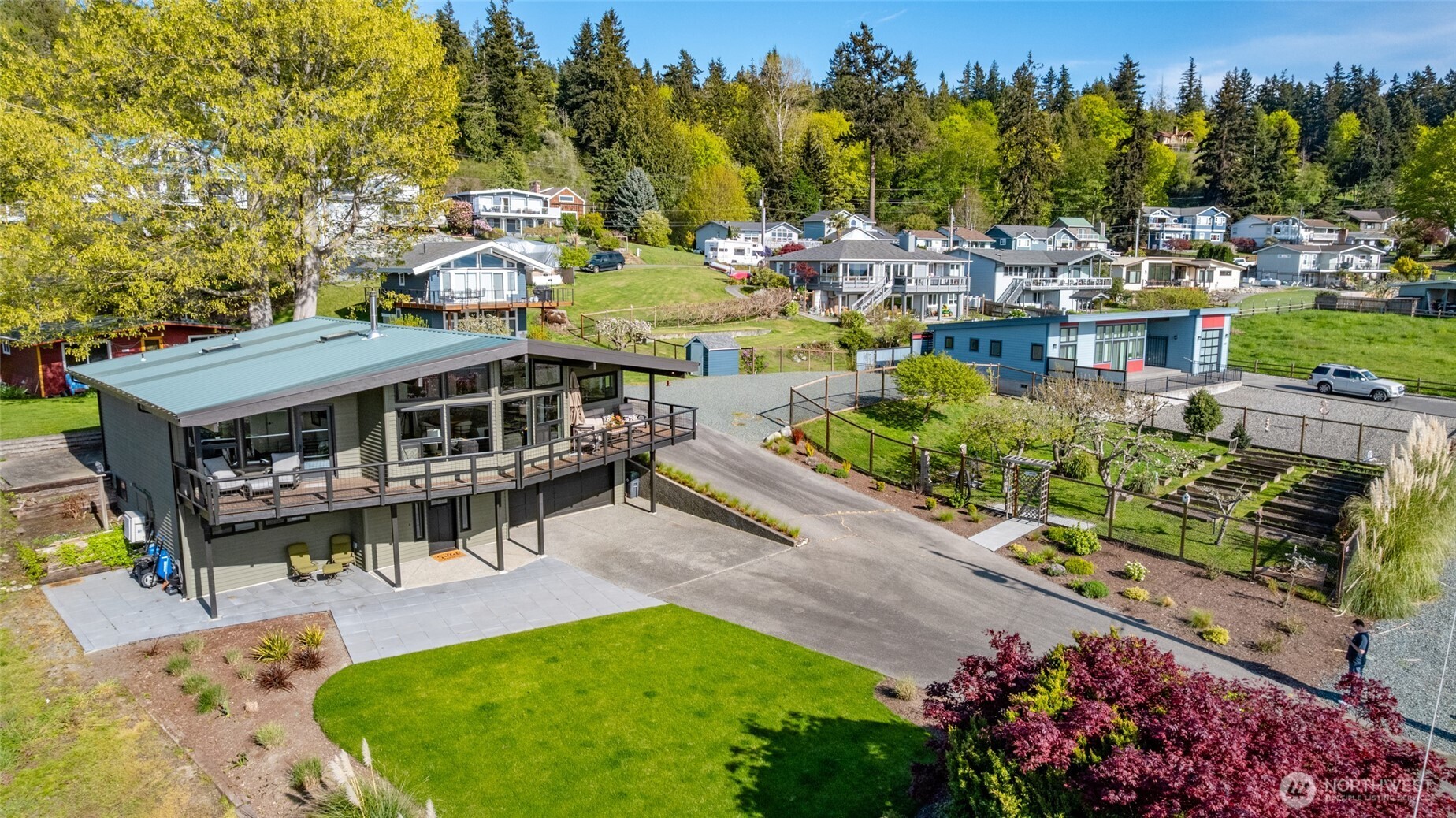 8177 Cultus Dr
