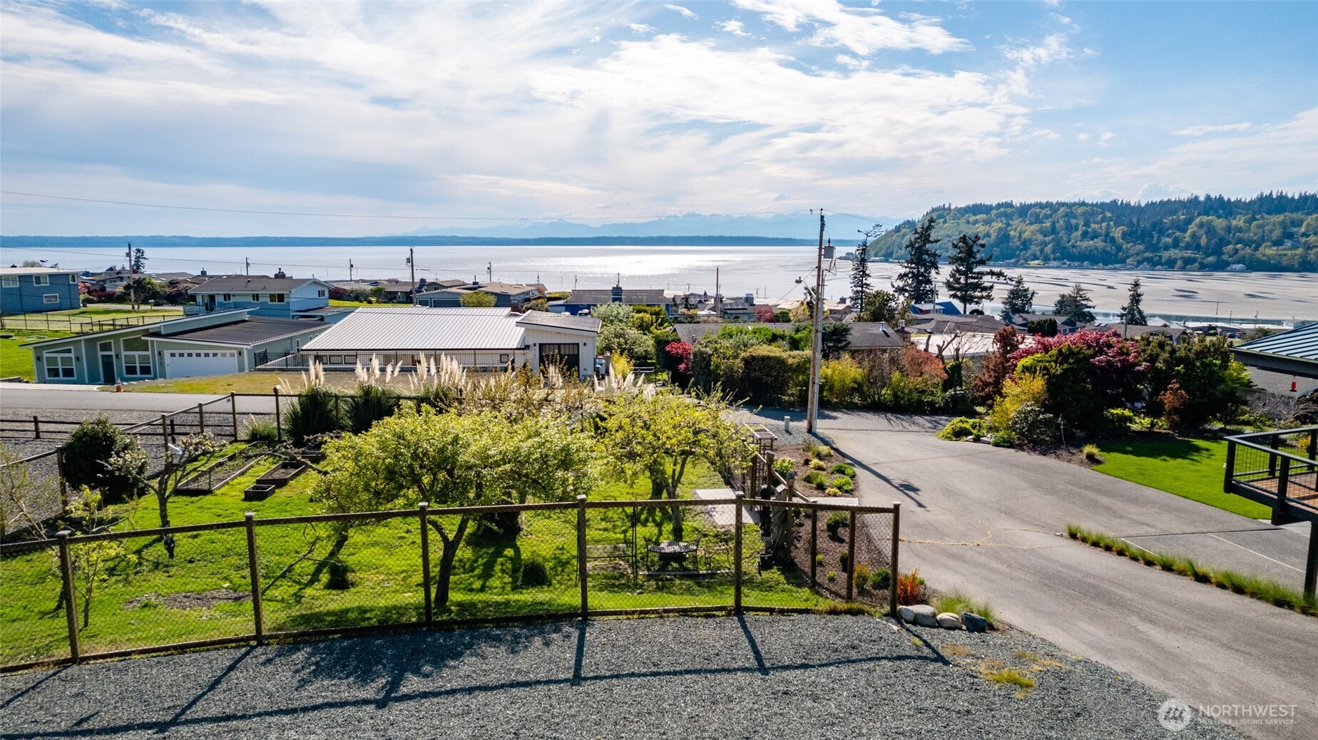 8177 Cultus Dr