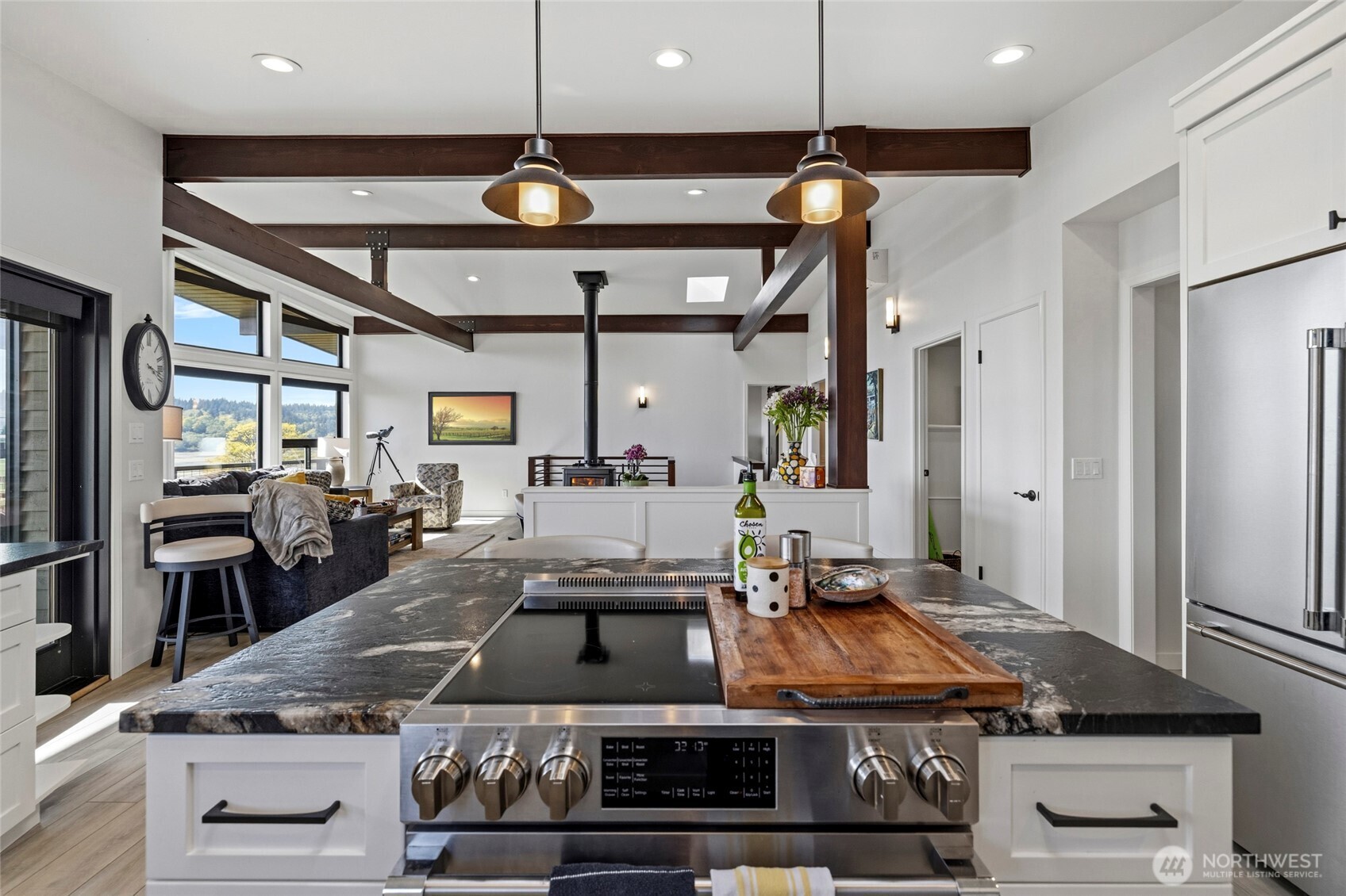 8177 Cultus Dr