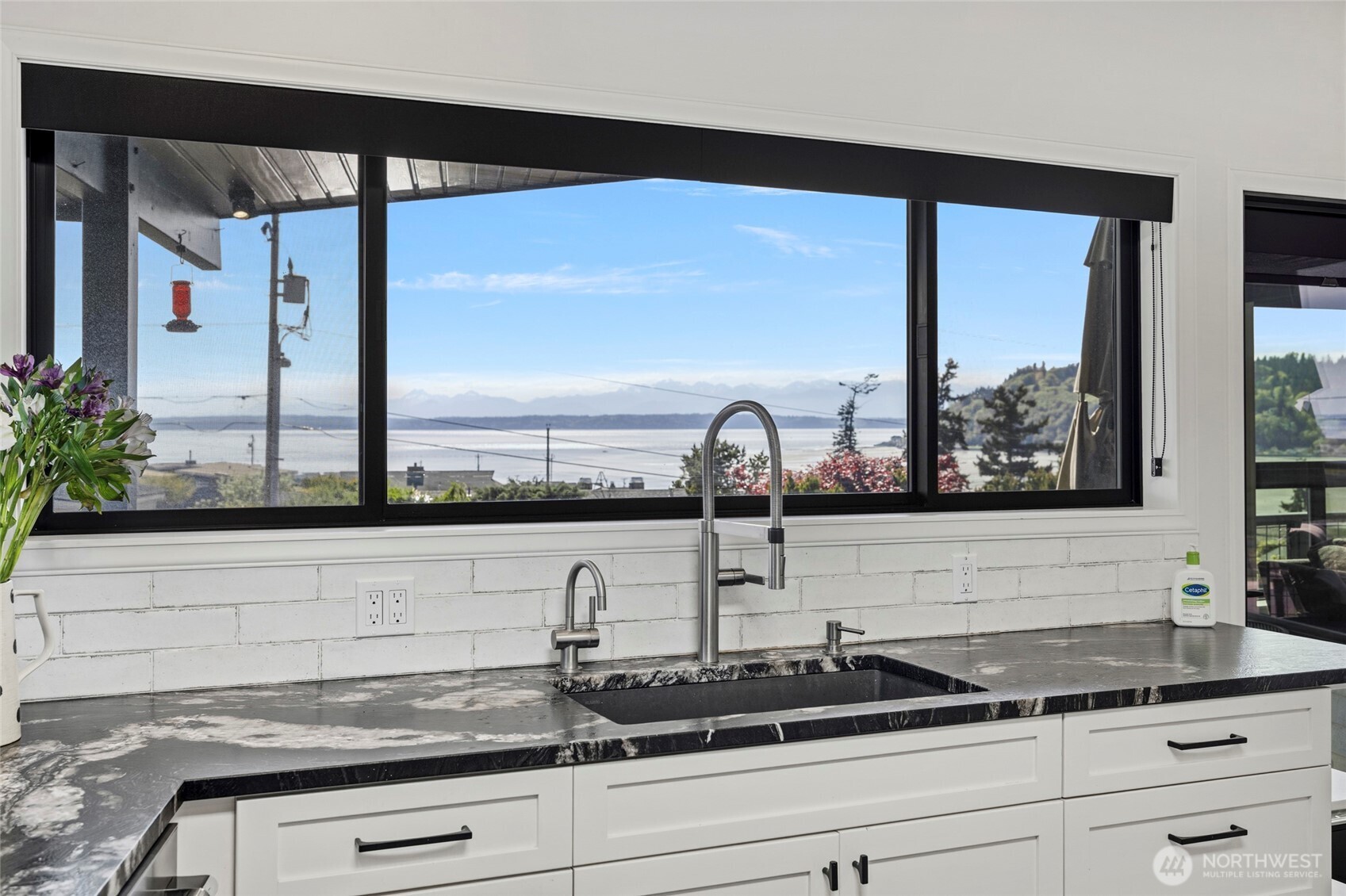 8177 Cultus Dr