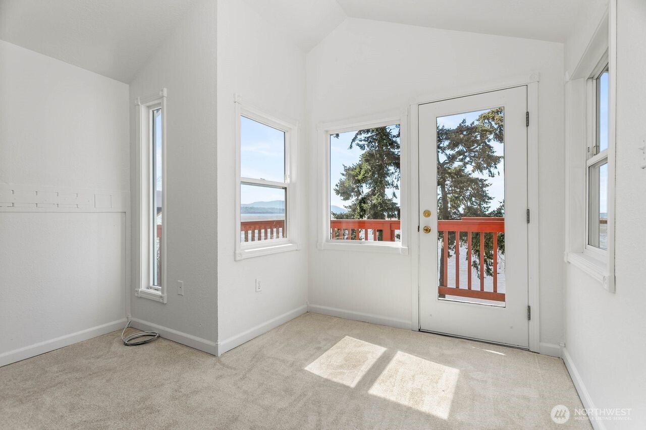 3671 Harnden Road