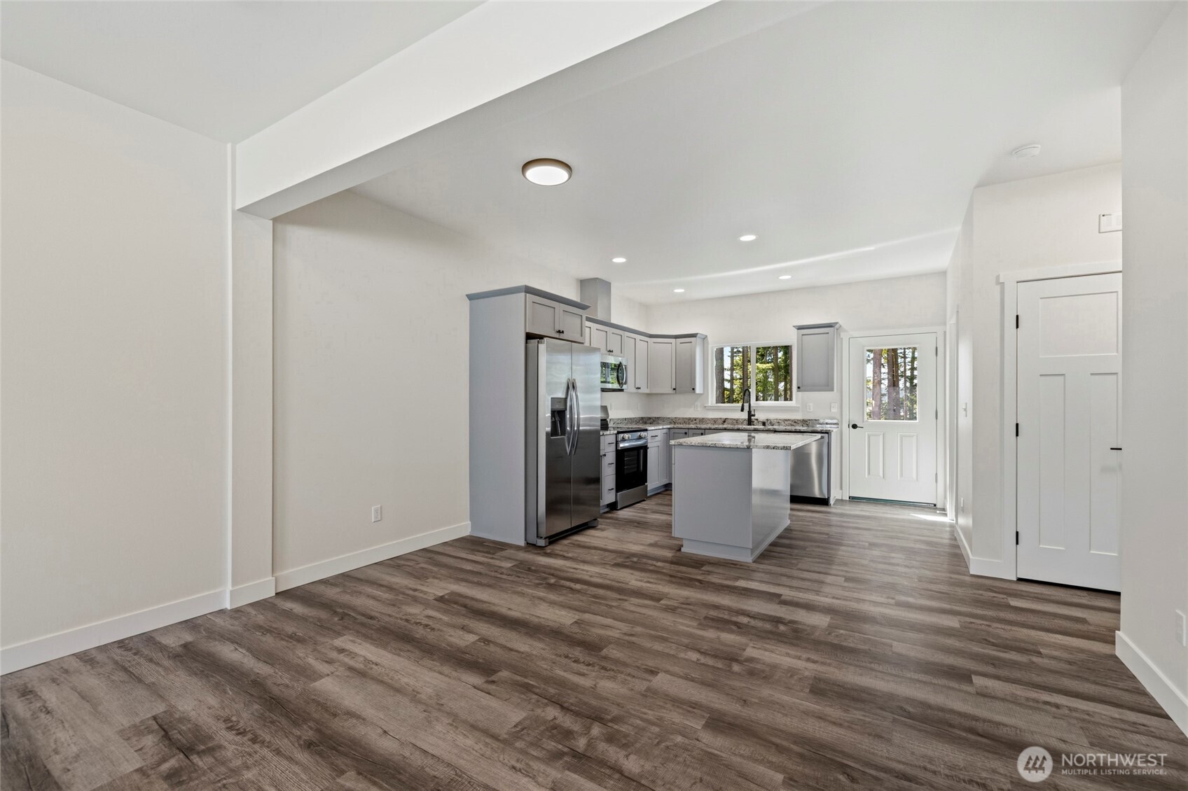 945 NW Heller Street Unit: A2