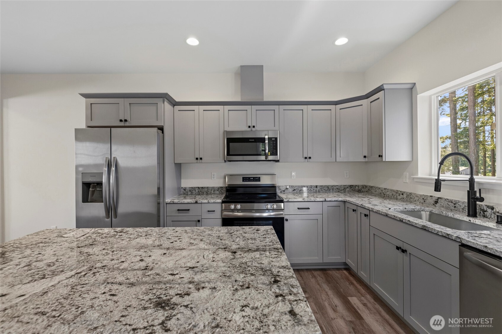 945 NW Heller Street Unit: A2