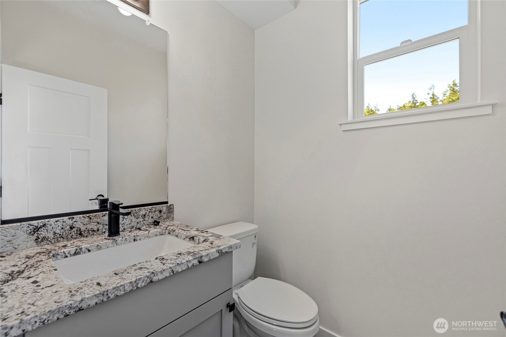 945 NW Heller Street Unit: A2