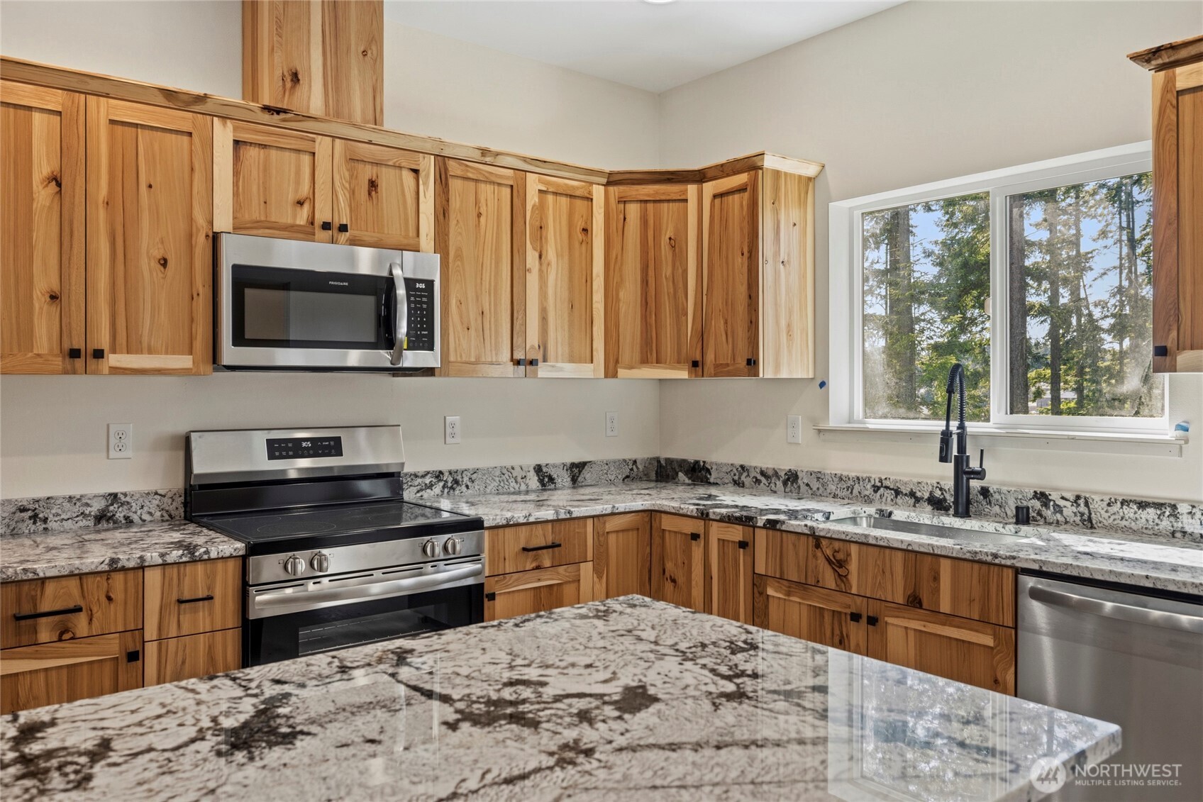 945 NW Heller Street Unit: A2