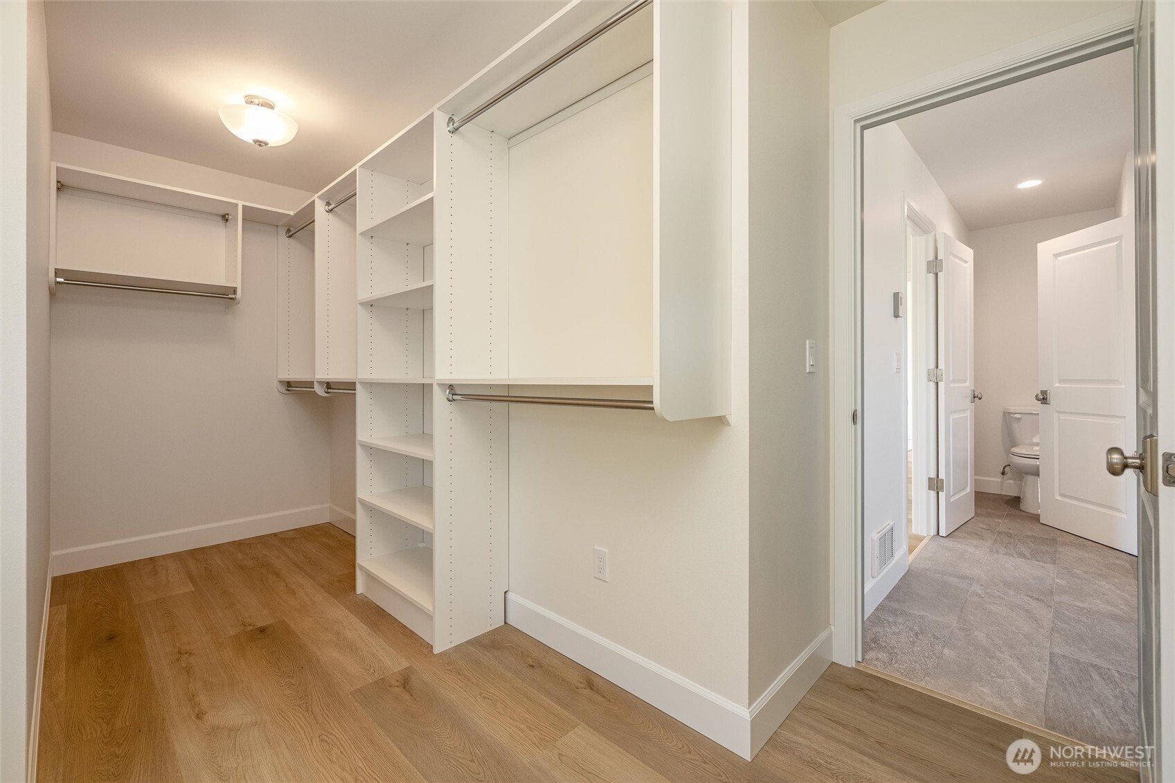 2916 K Avenue
