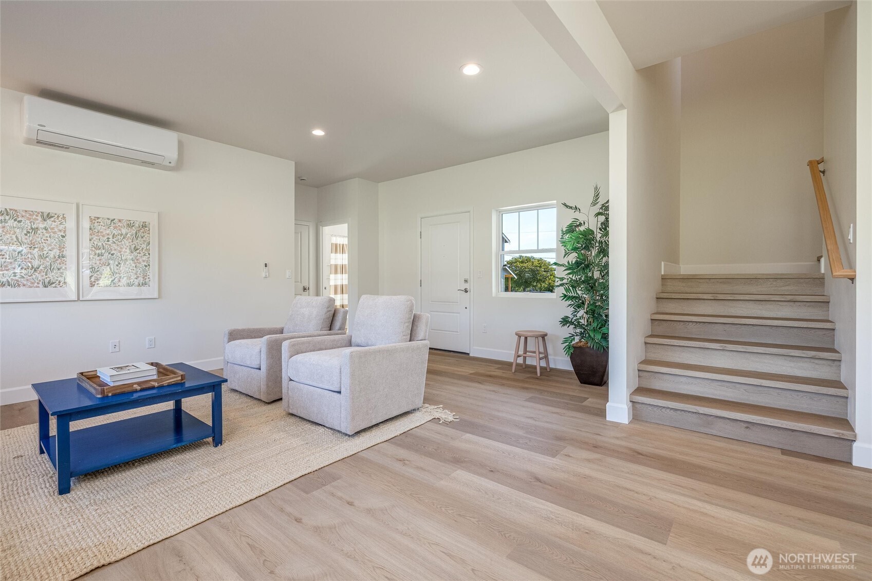 2916 K Avenue
