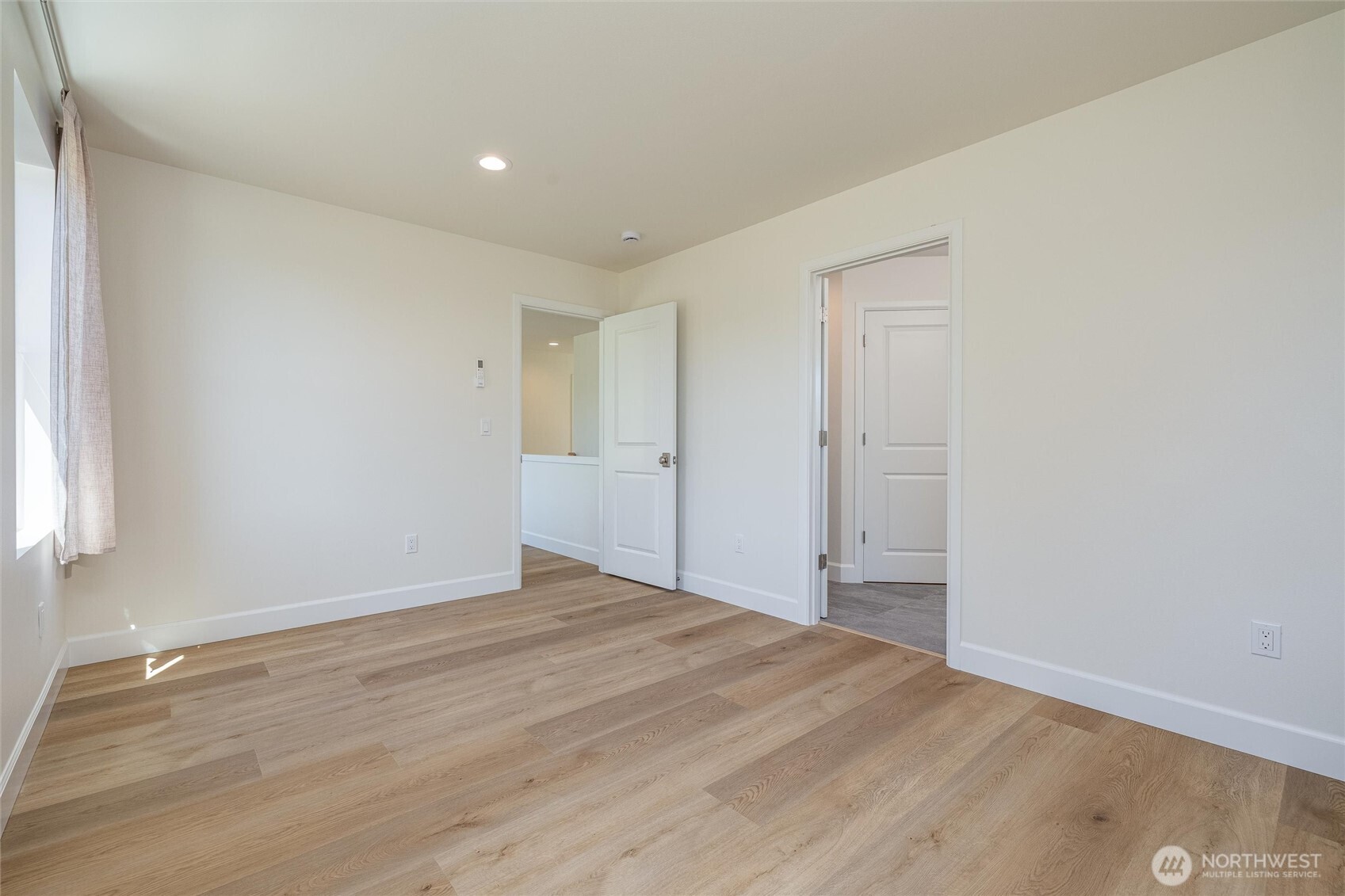 2916 K Avenue