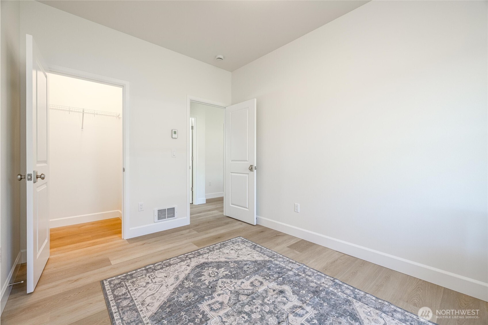 2916 K Avenue