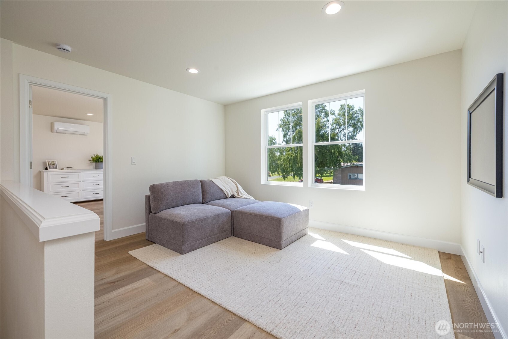 2916 K Avenue