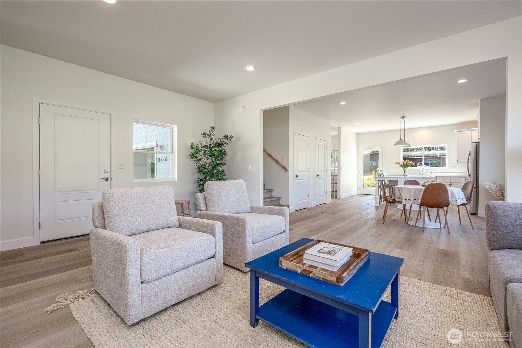 2916 K Avenue