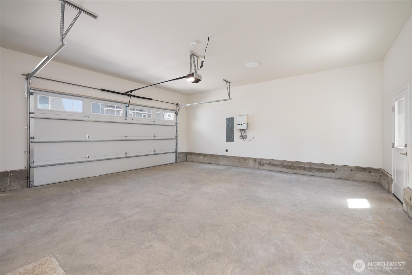 2916 K Avenue