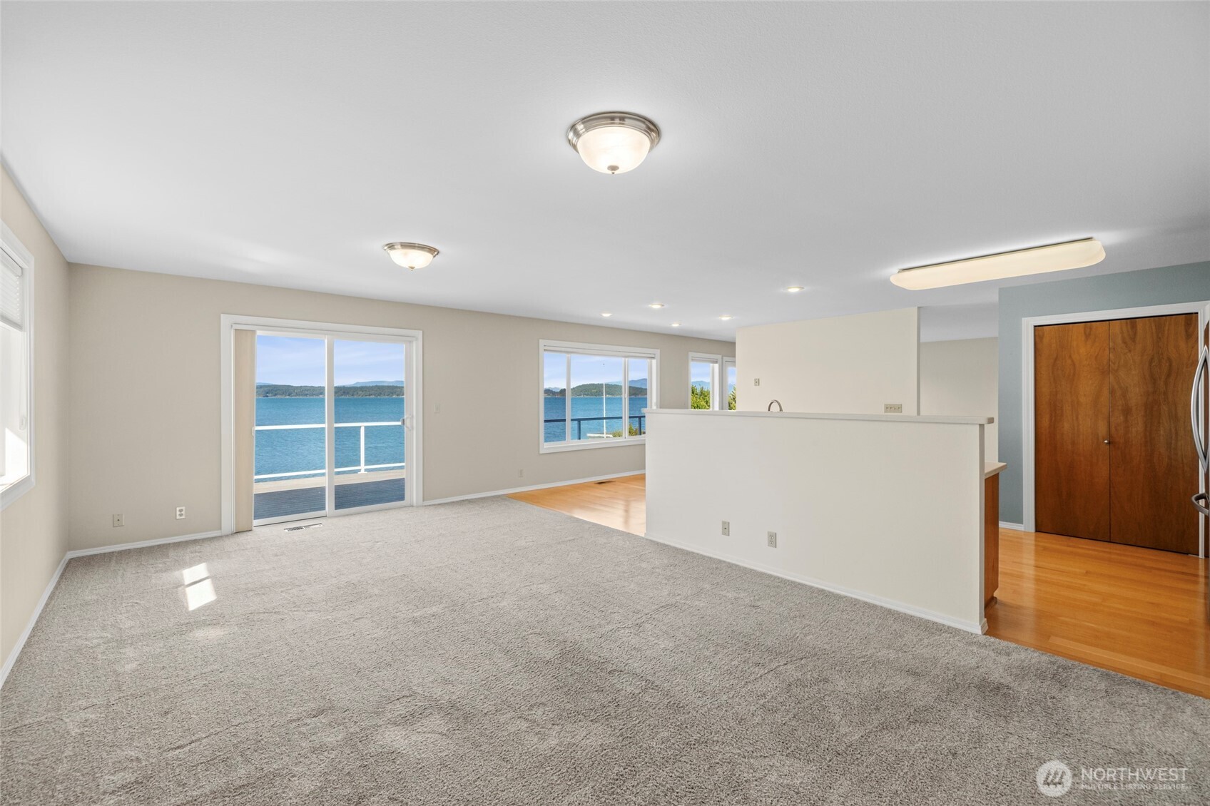 639 E Beacon View Drive