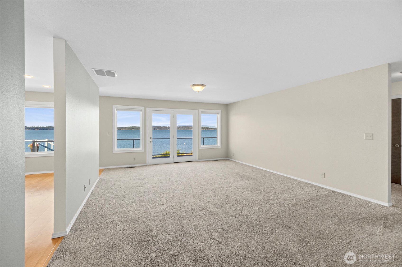 639 E Beacon View Drive