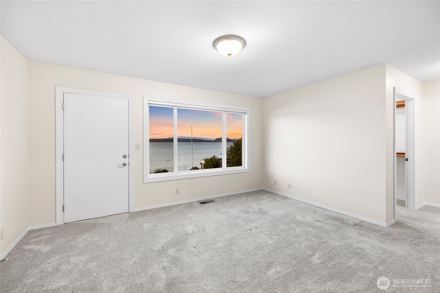 639 E Beacon View Drive