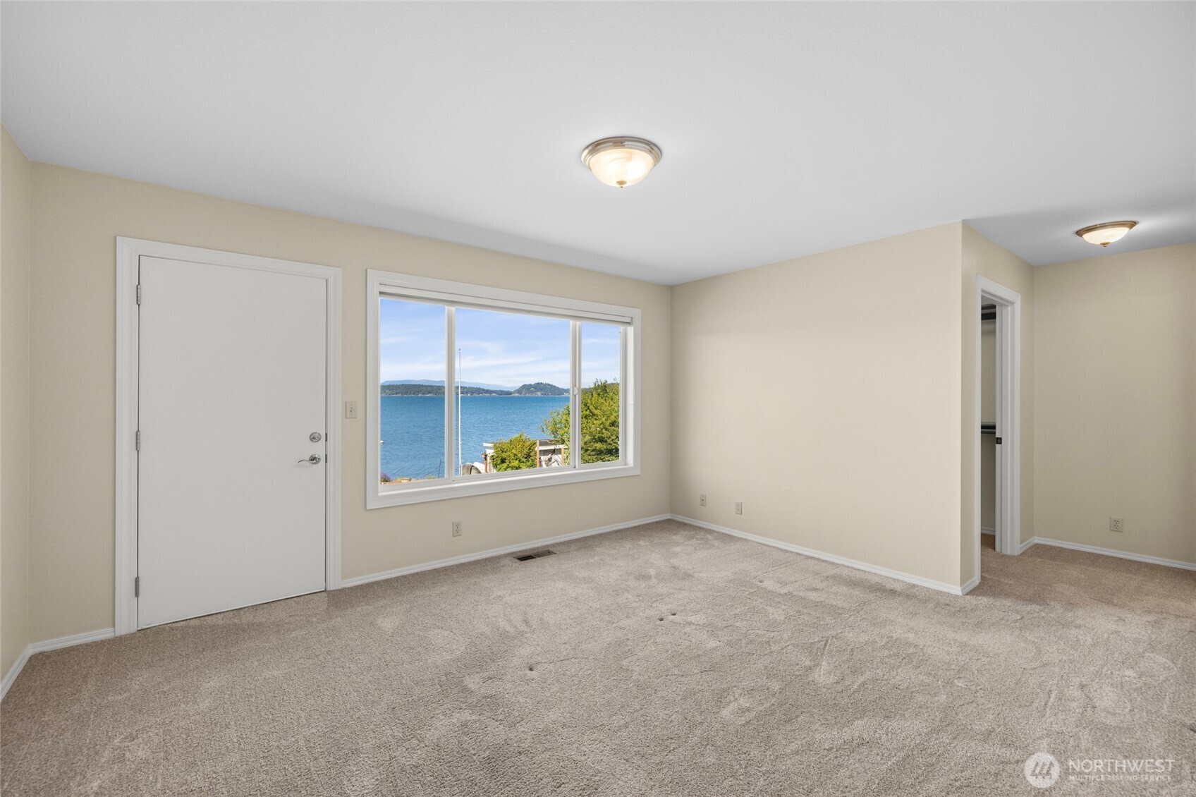 639 E Beacon View Drive