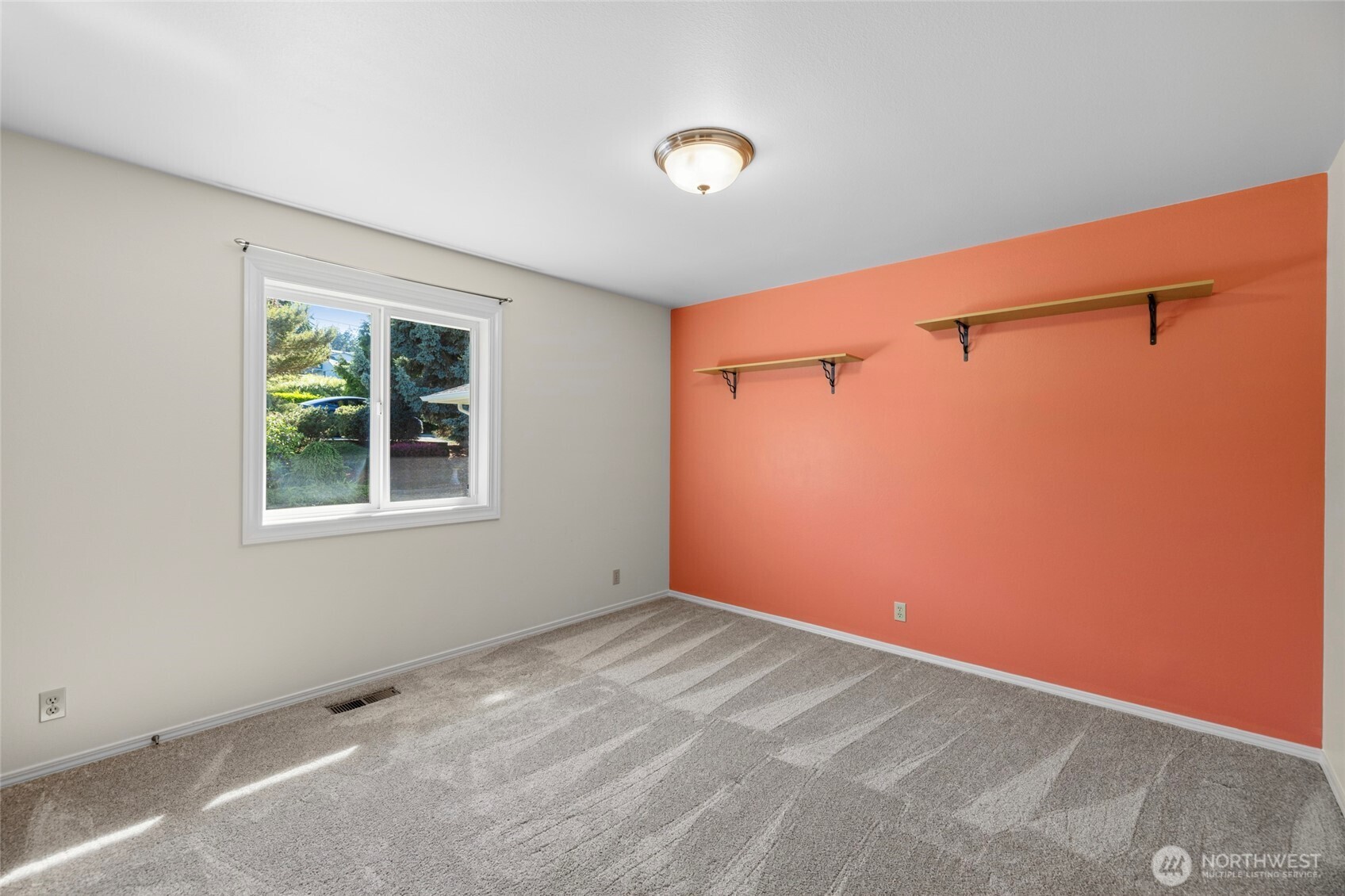 639 E Beacon View Drive