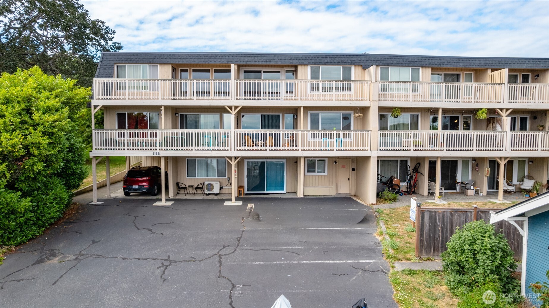 1188 SE Pioneer Way Unit: 101