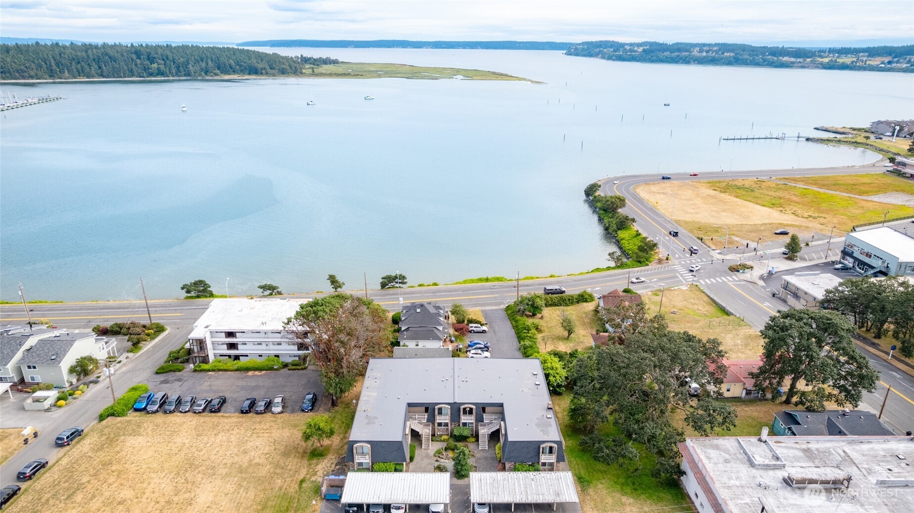 1188 SE Pioneer Way Unit: 101