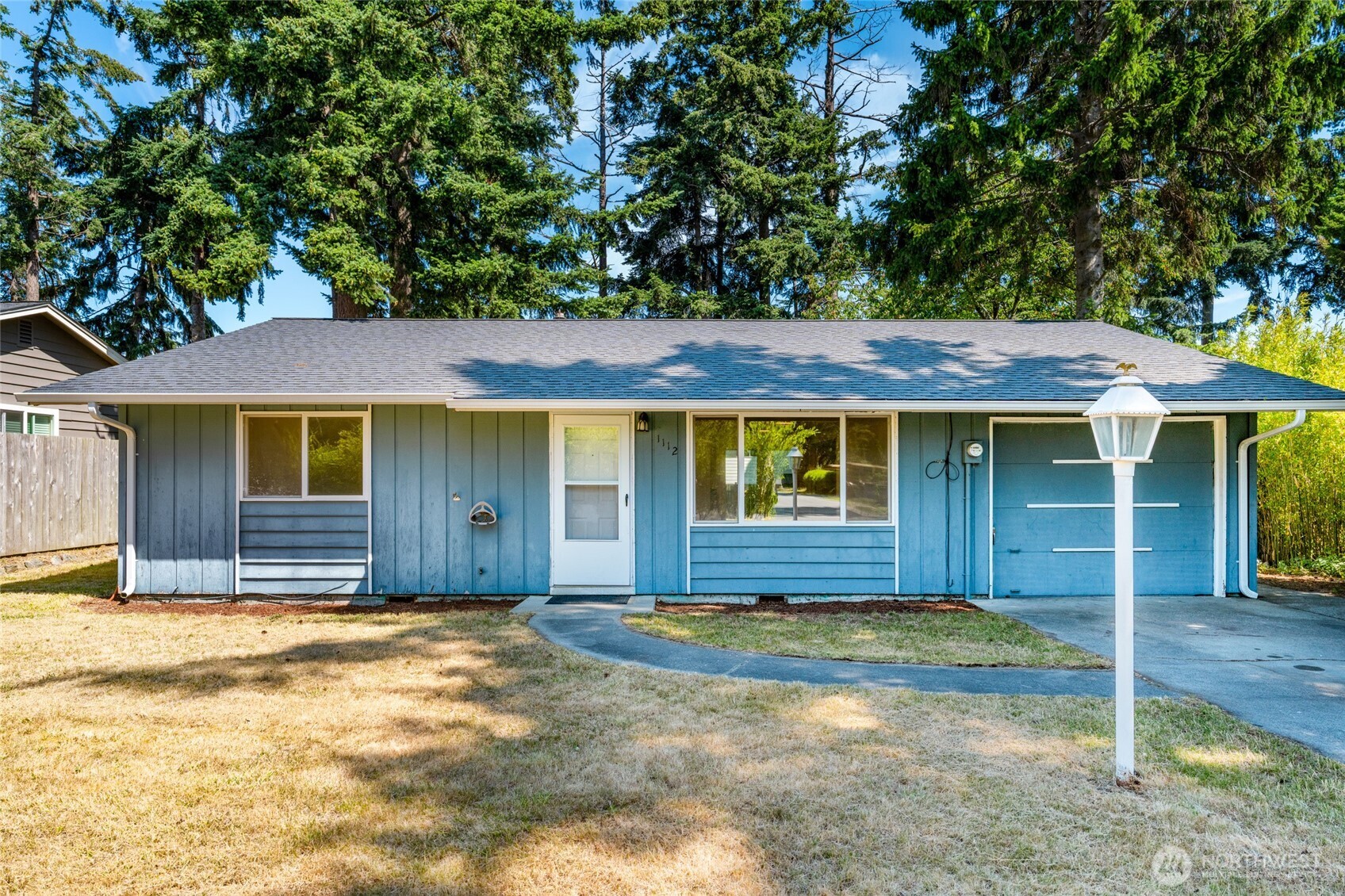 1112 Ridgeway Drive