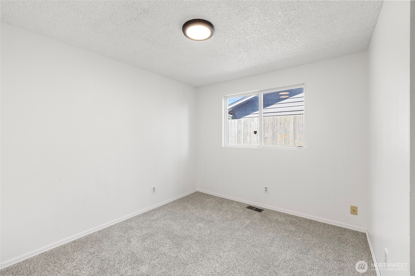 1112 Ridgeway Drive
