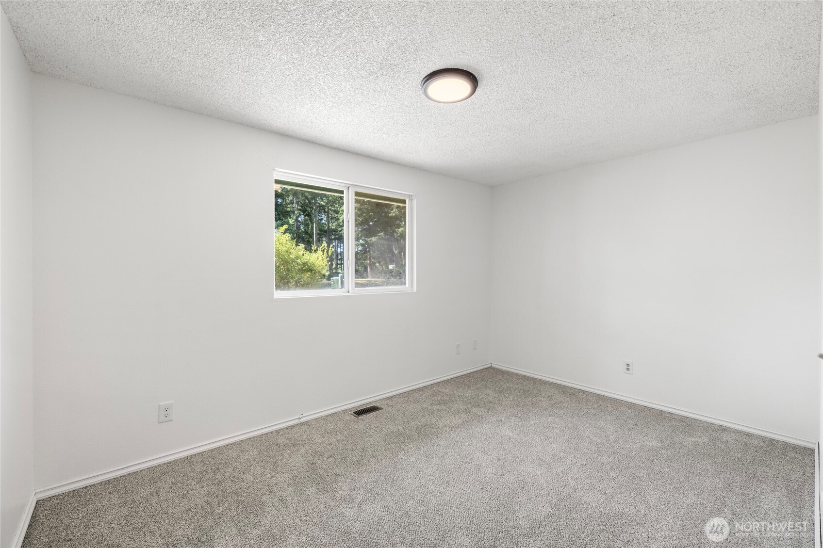 1112 Ridgeway Drive