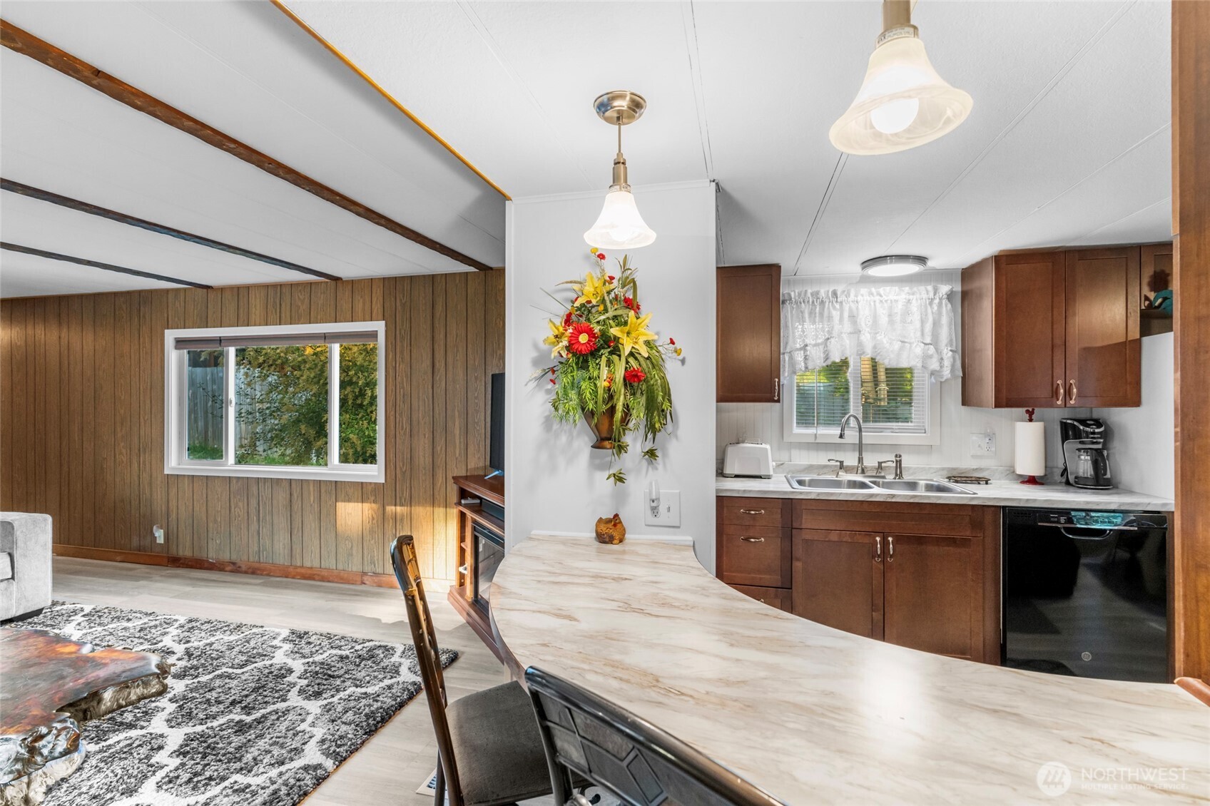590 Ocean View Drive
