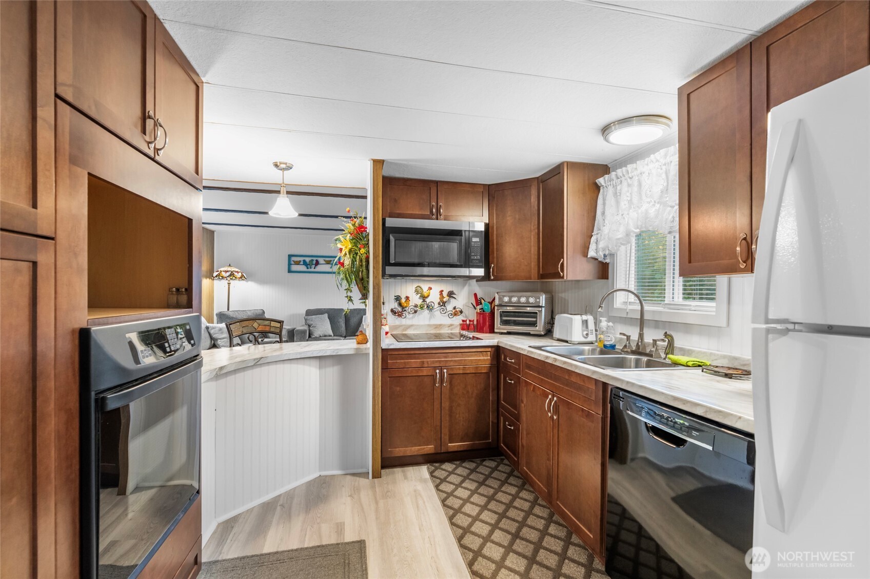 590 Ocean View Drive